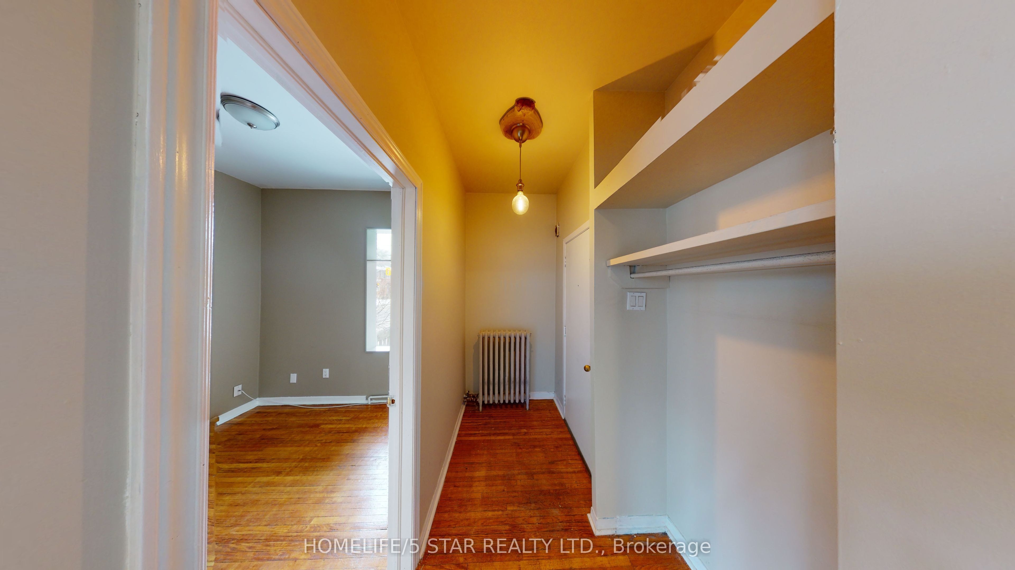 642 Dovercourt Road Apt 1 Property Photo 13