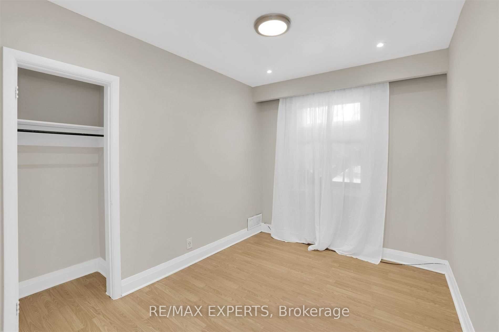18 Robson Place Property Photo 15