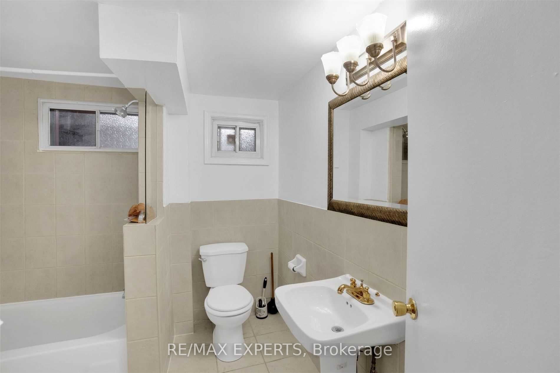 18 Robson Place Property Photo 21