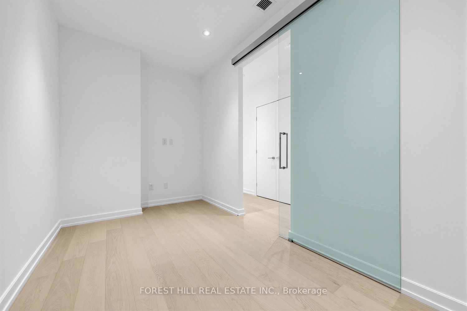 1315 Bay Street 701 Property Photo 15