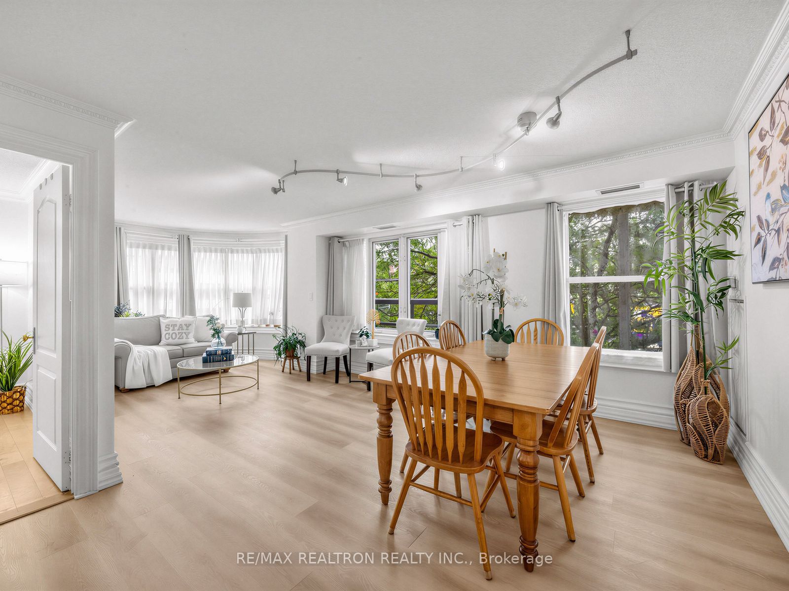 800 Spadina Road 302 Property Photo 4