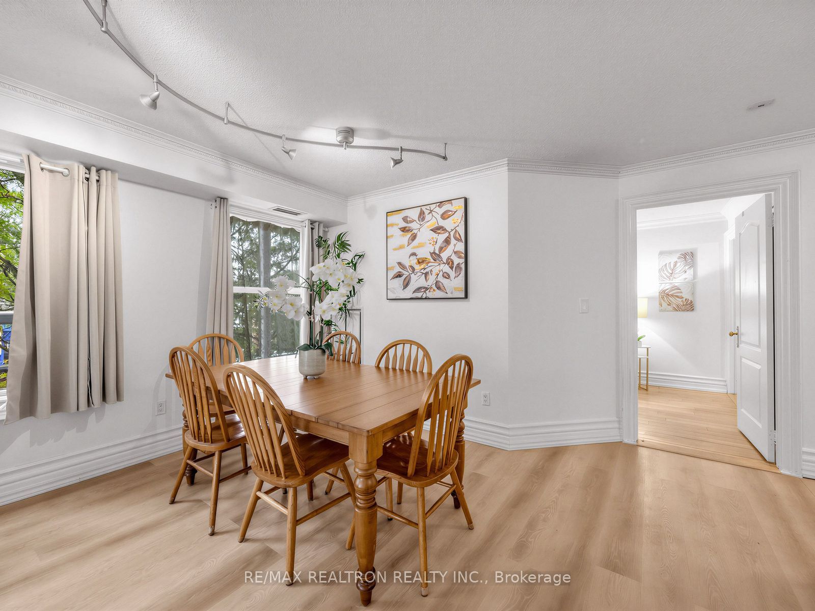 800 Spadina Road 302 Property Photo 5