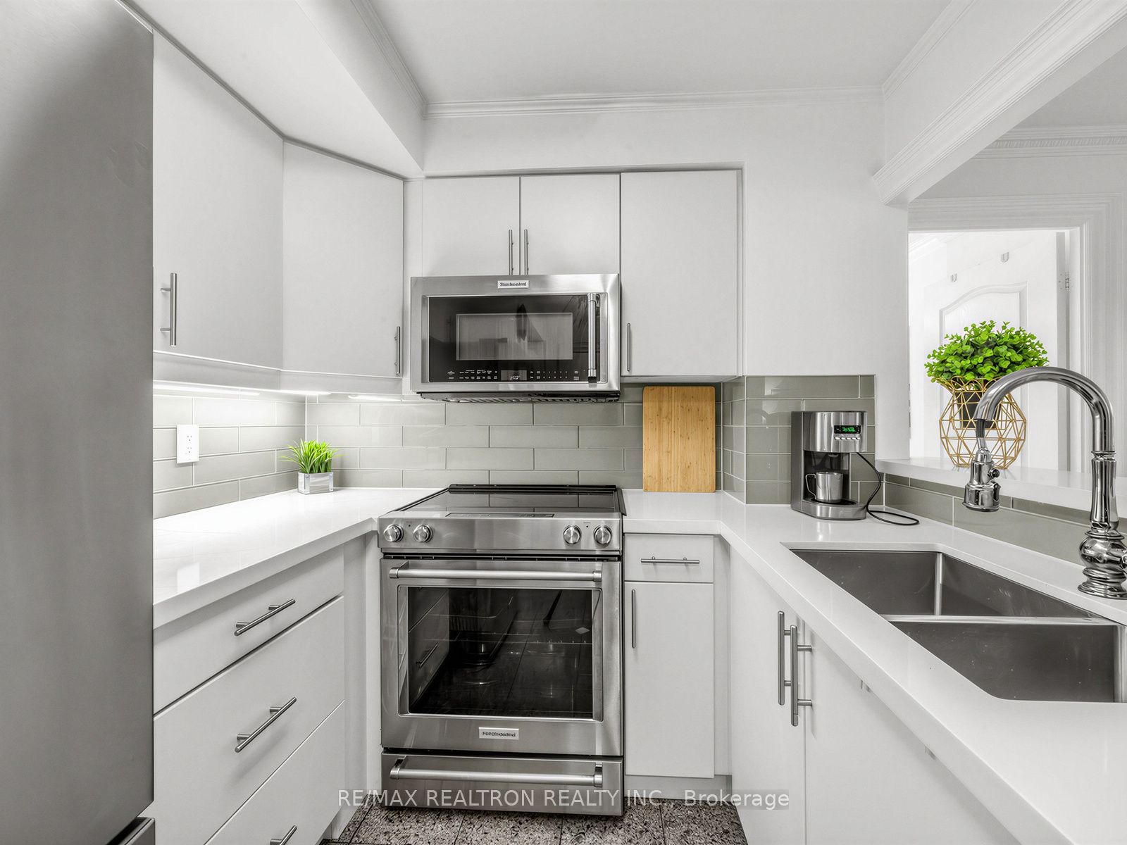 800 Spadina Road 302 Property Photo 14