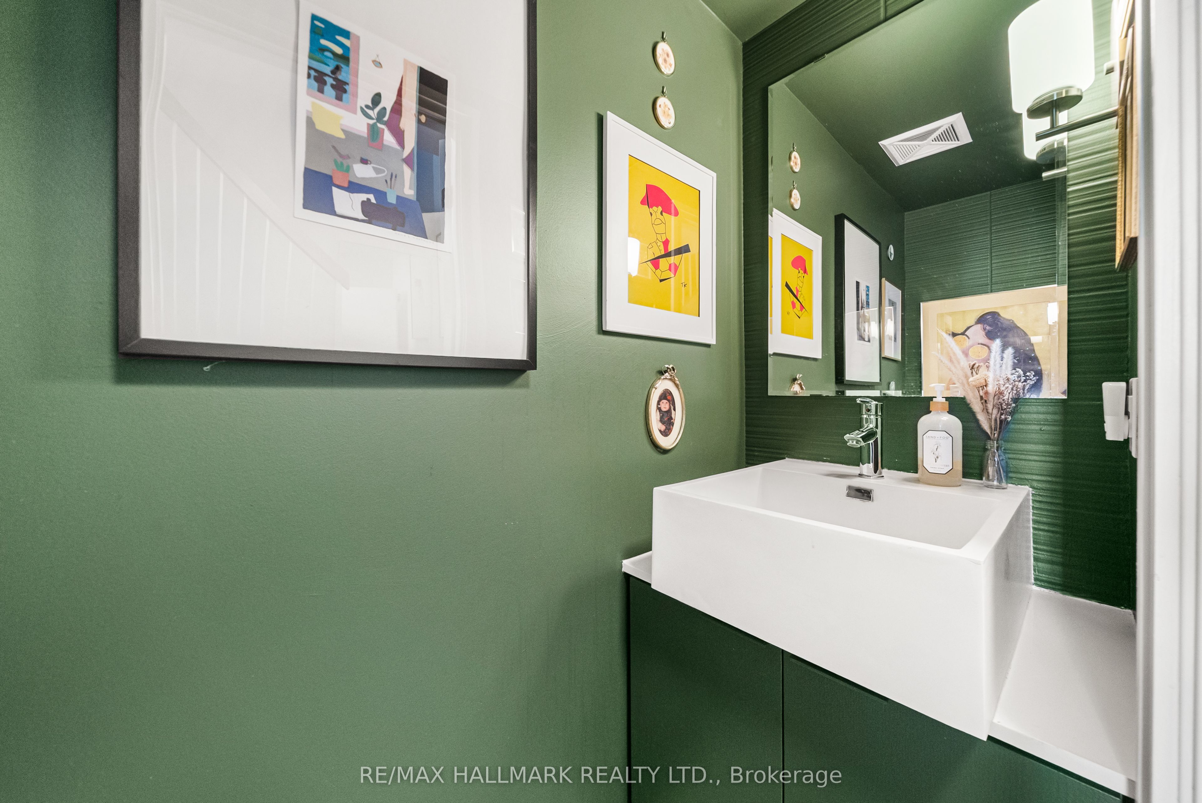 5 Hanna Avenue 617 Property Photo 14