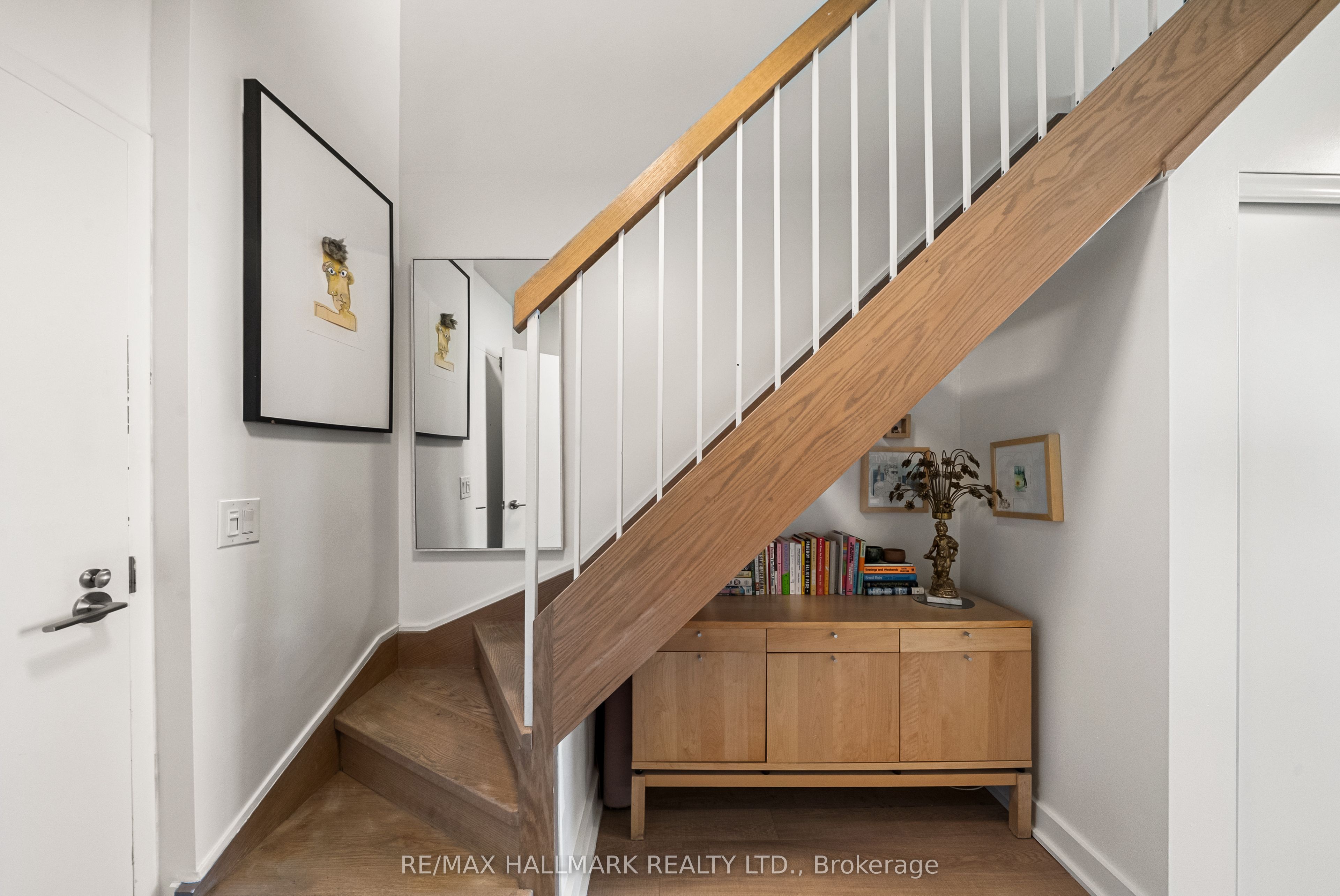 5 Hanna Avenue 617 Property Photo 15