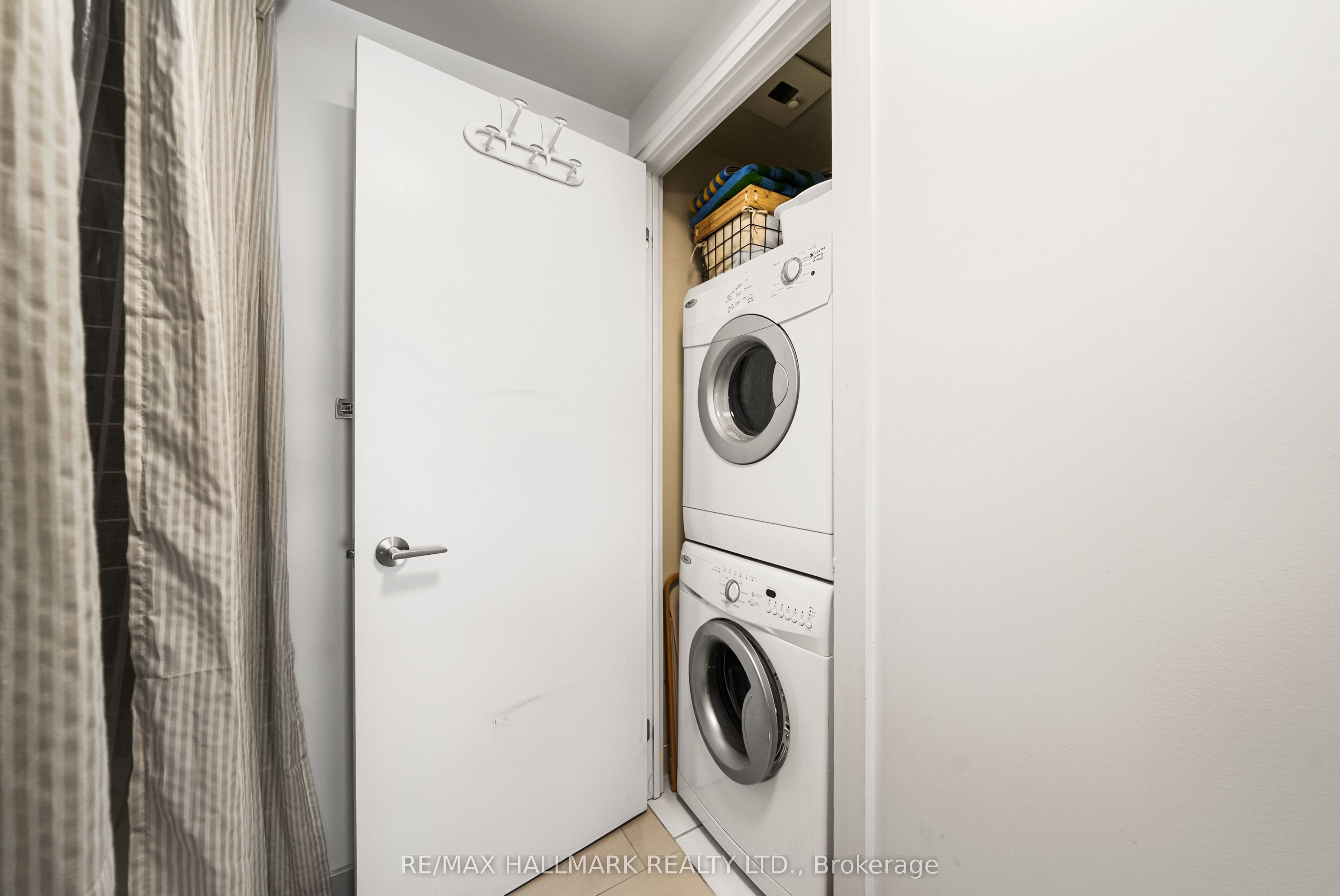 5 Hanna Avenue 617 Property Photo 19