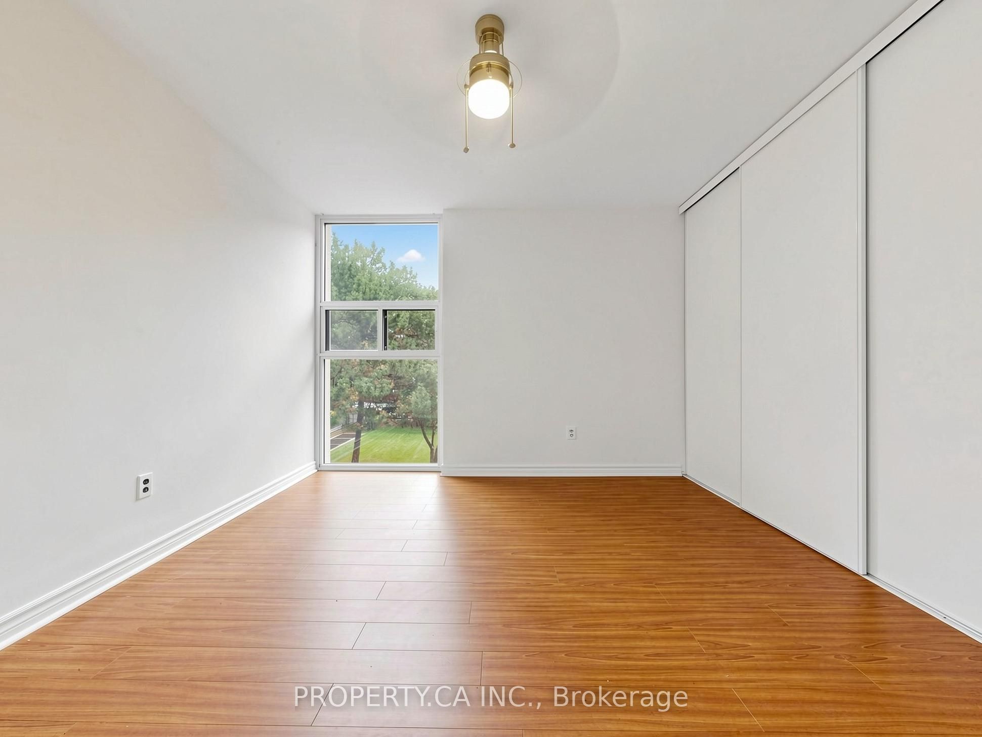 40 Homewood Avenue 316 Property Photo 11