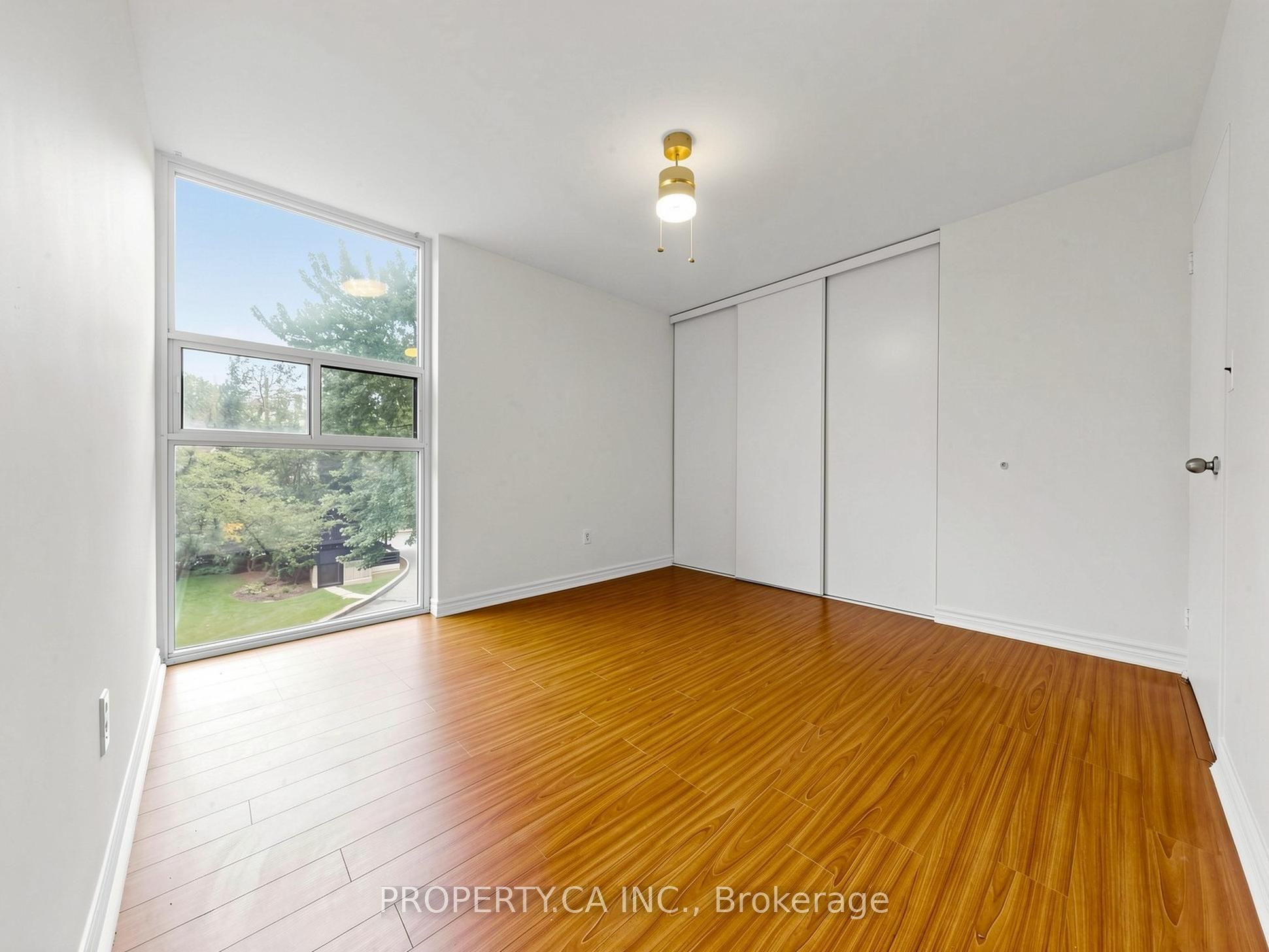 40 Homewood Avenue 316 Property Photo 12