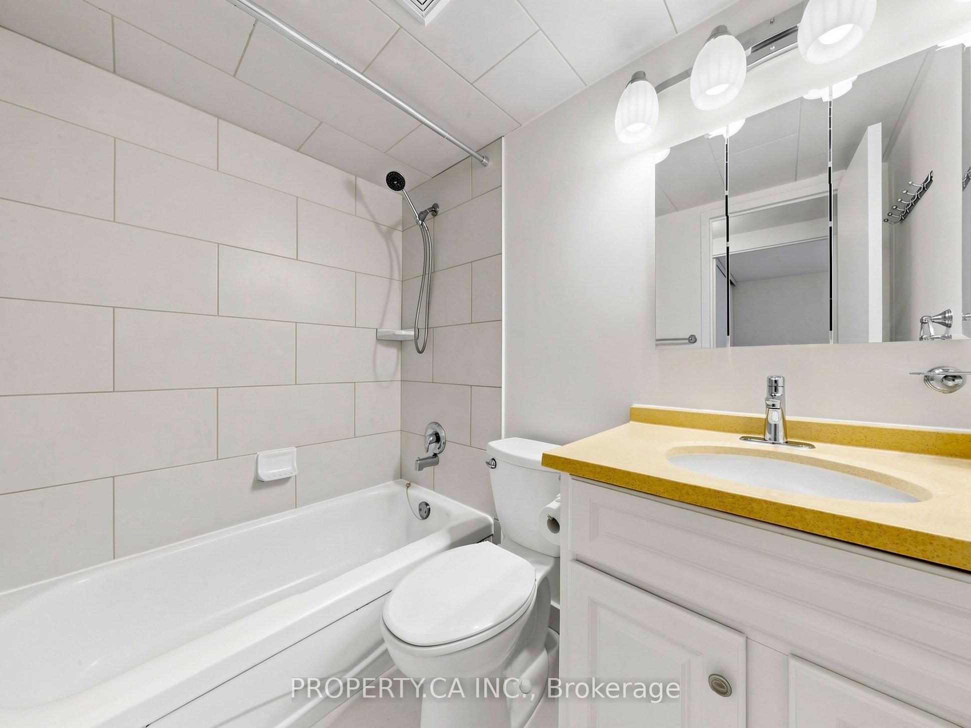40 Homewood Avenue 316 Property Photo 18