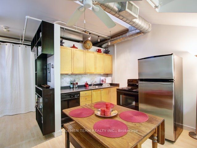 284 St Helens Avenue 129 Property Photo 7