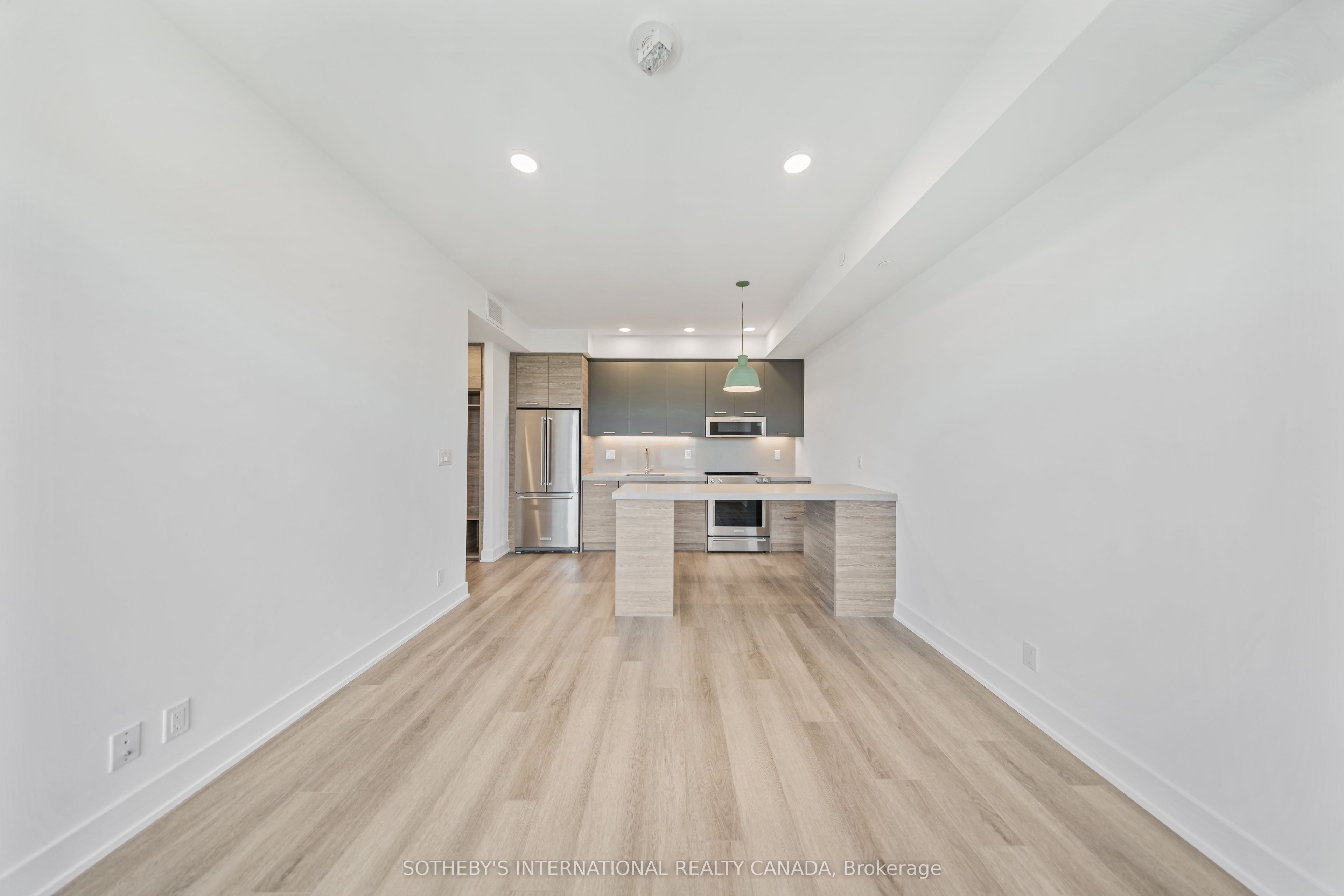 484 Spadina Avenue 404 Property Photo 6