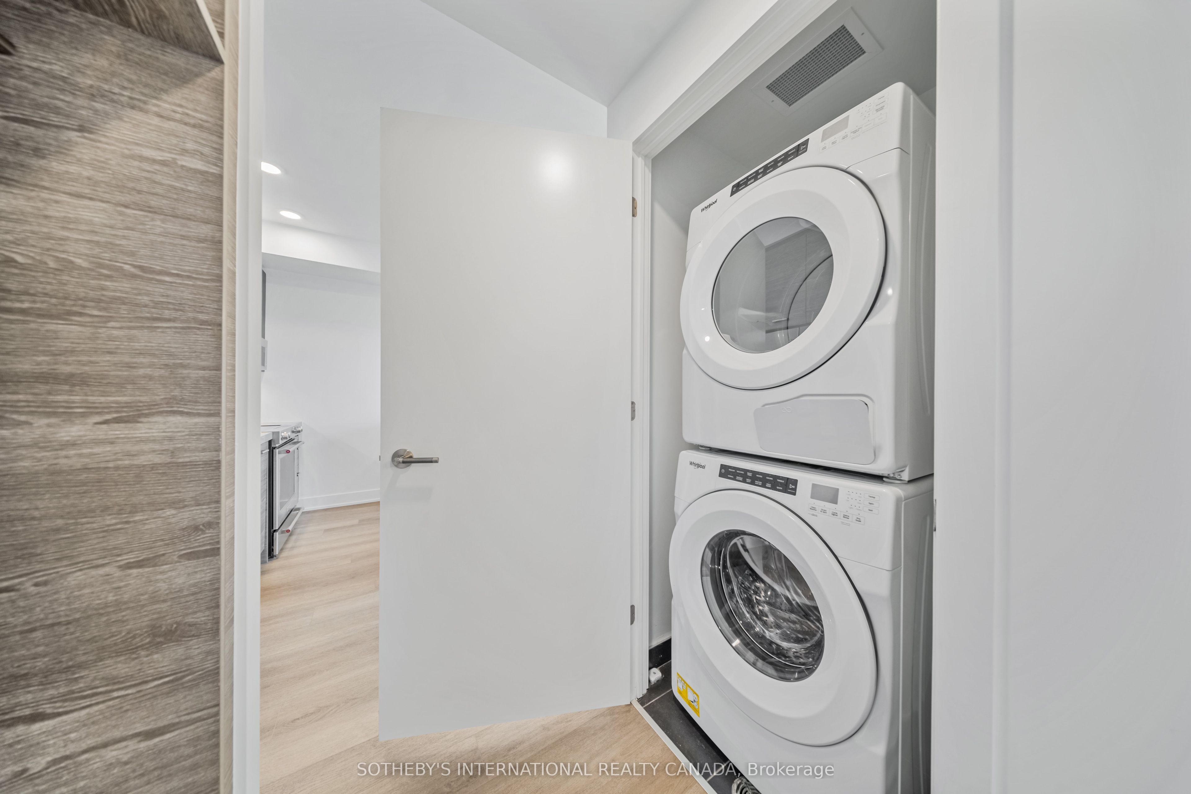 484 Spadina Avenue 404 Property Photo 13