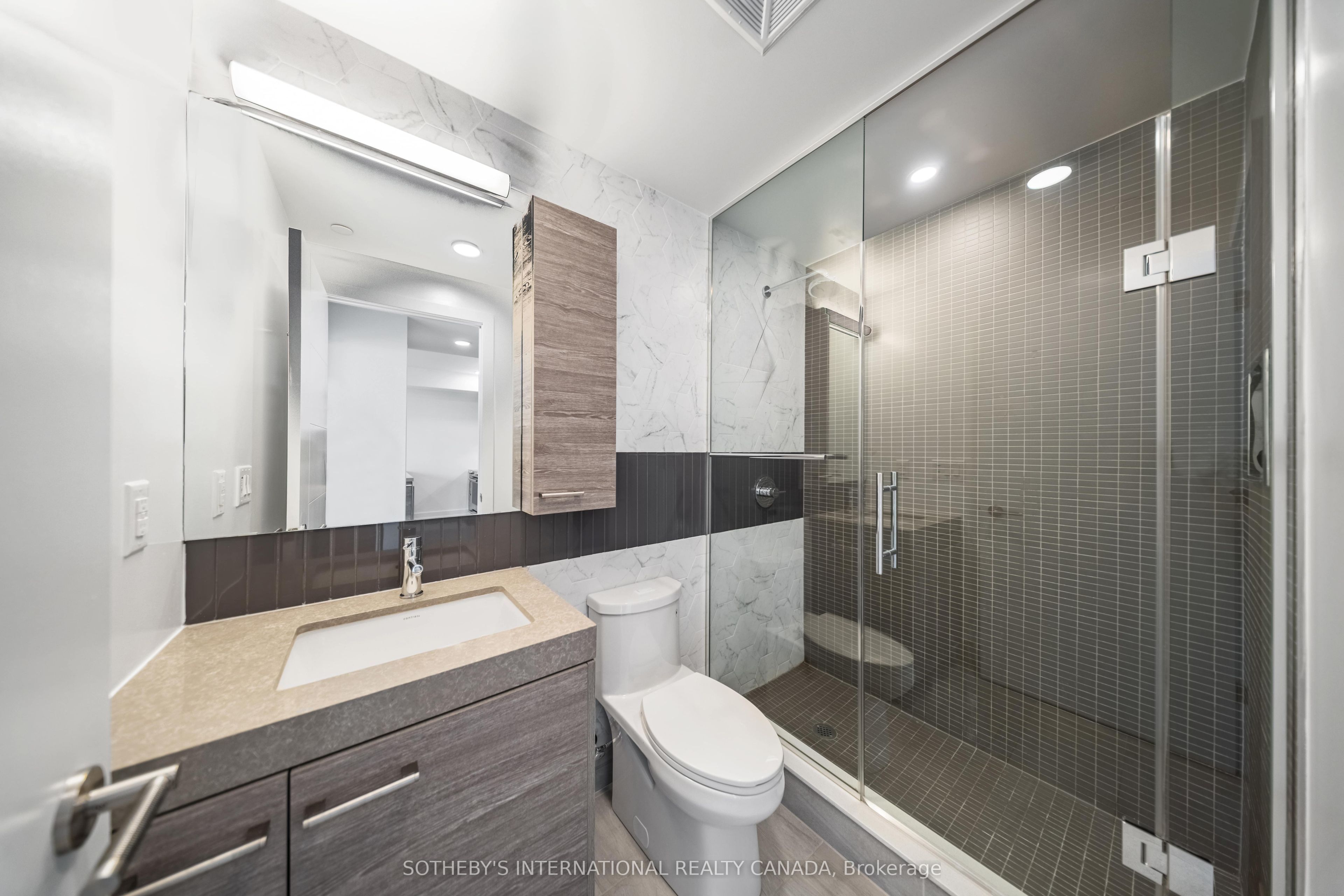 484 Spadina Avenue 202 Property Photo 11
