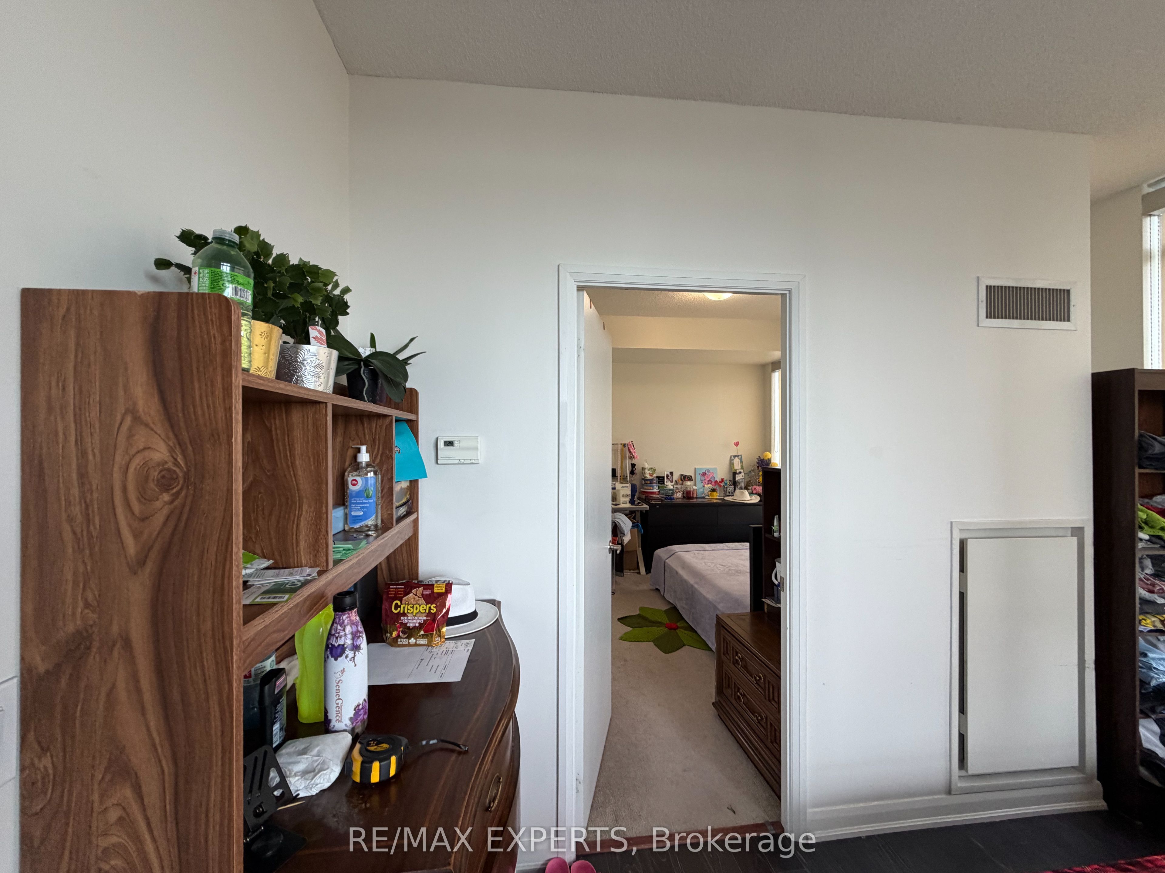 500 Sherbourne Street 2004 Property Photo 12