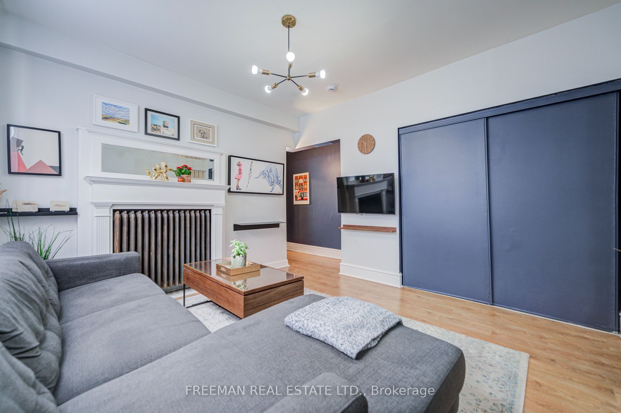 468 Markham Street Property Photo 10