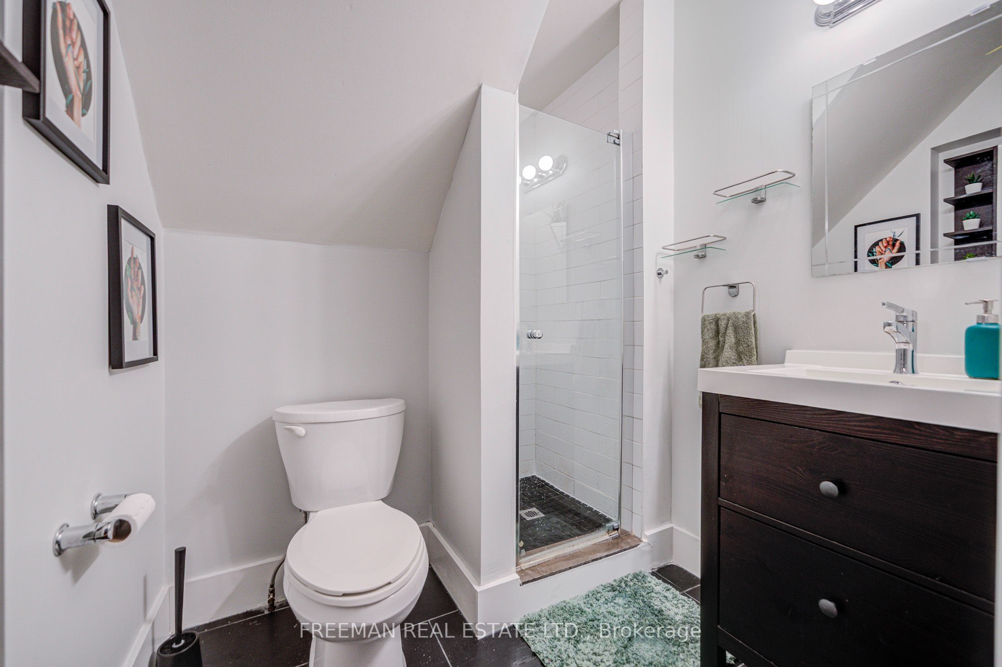 468 Markham Street Property Photo 18