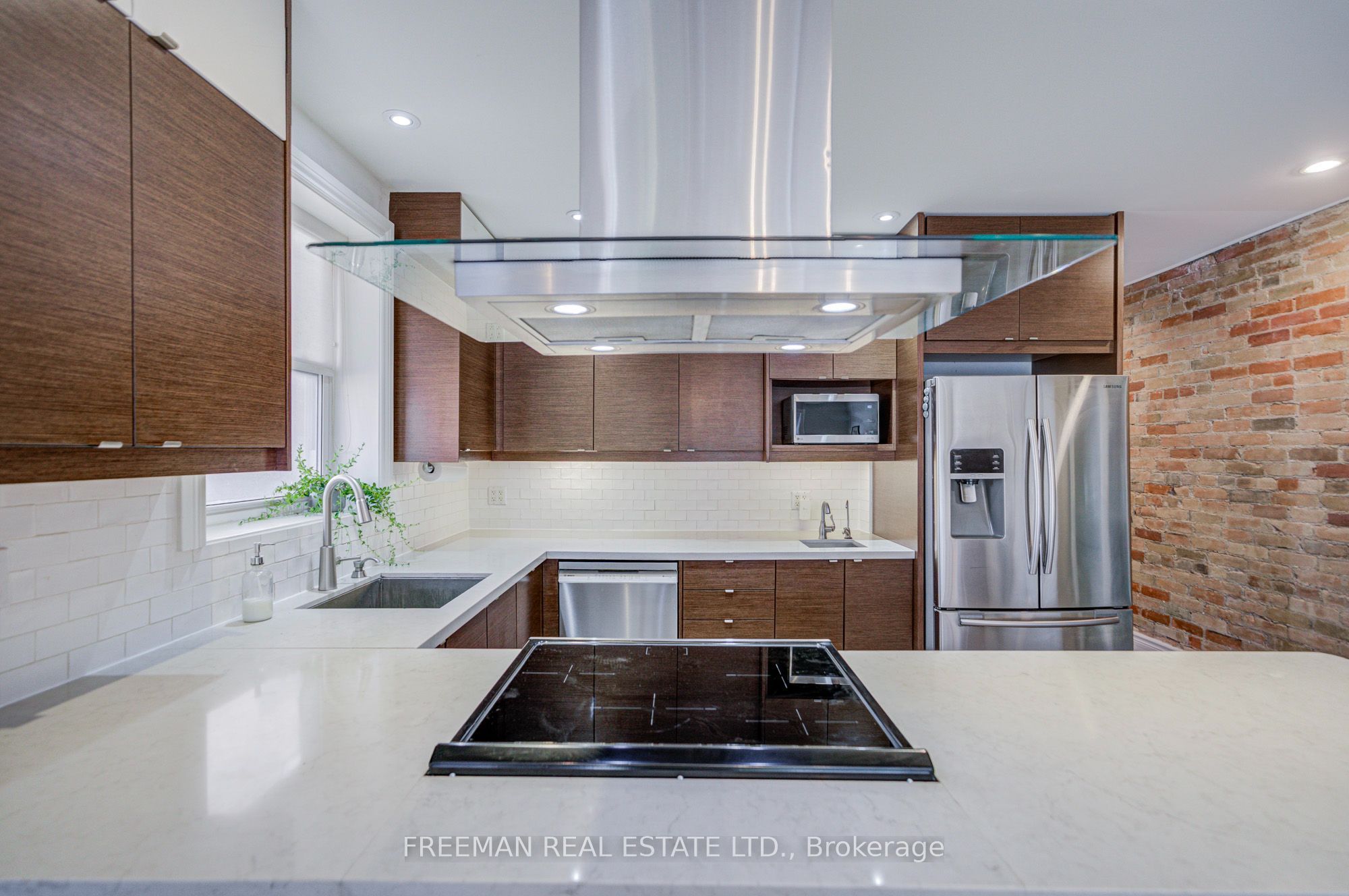 468 Markham Street Property Photo 25