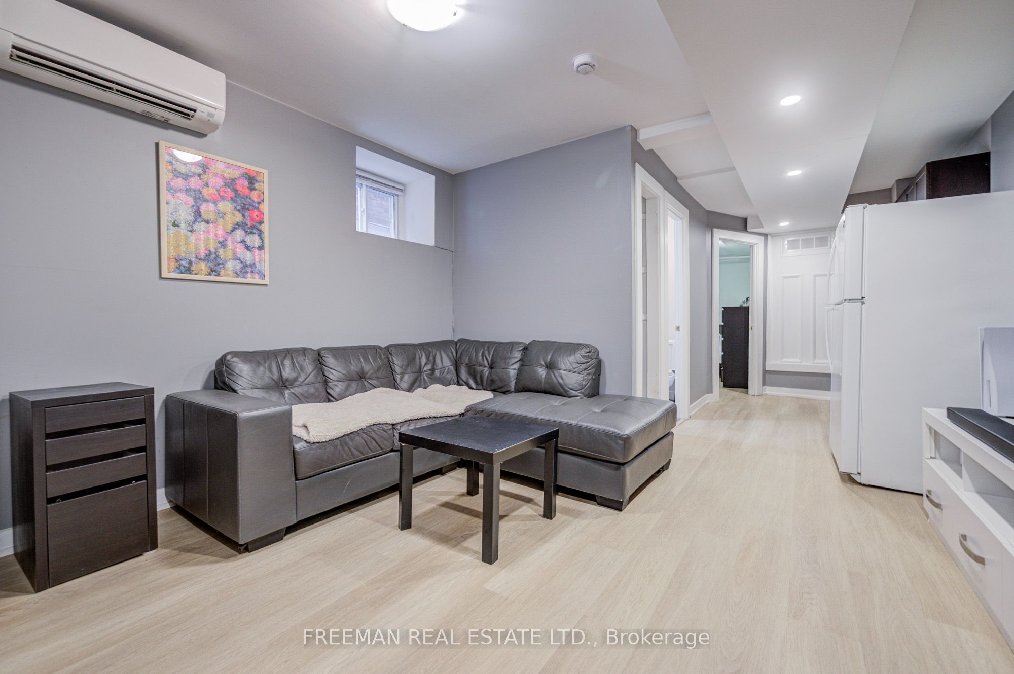 468 Markham Street Property Photo 42