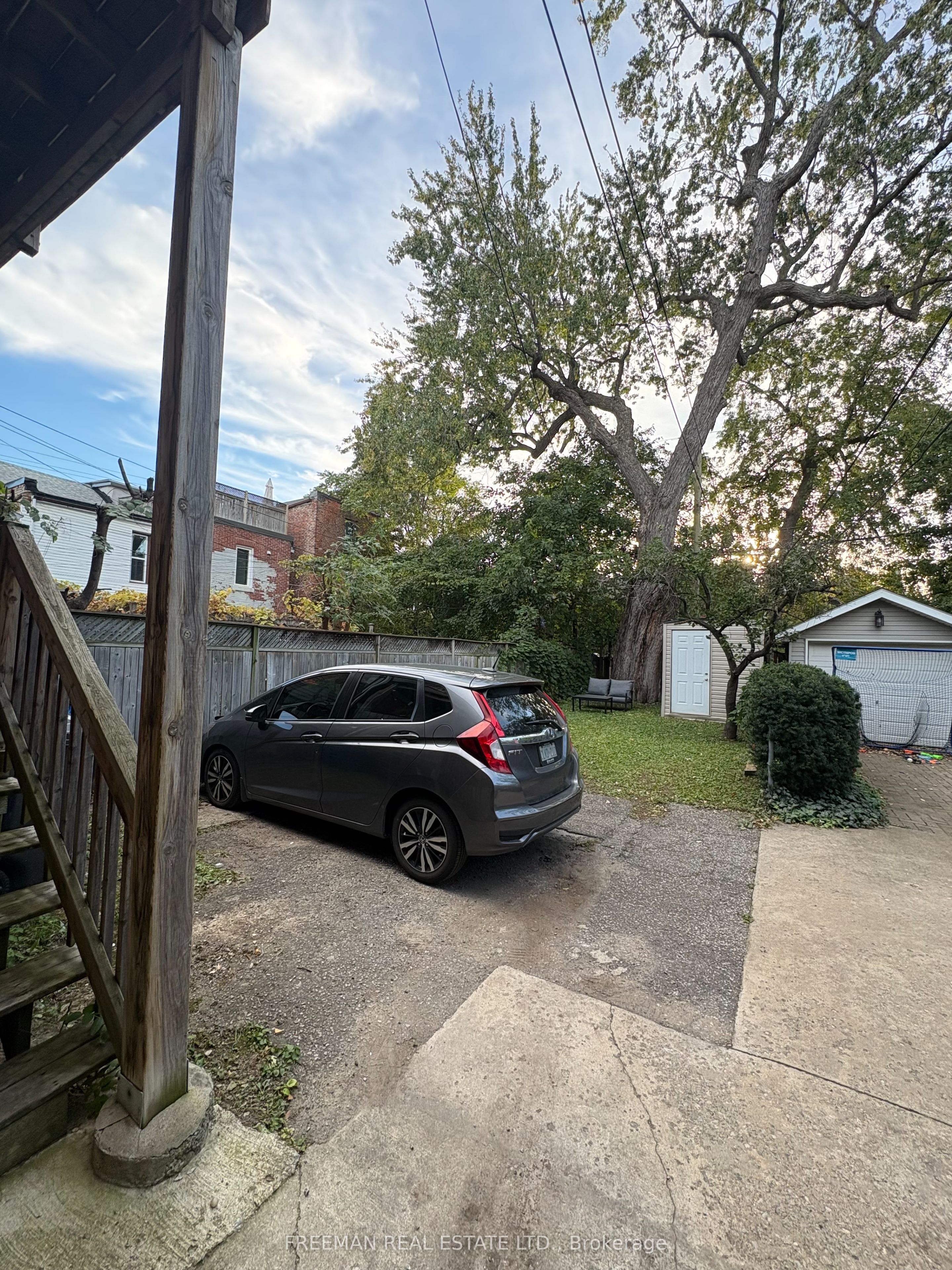 468 Markham Street Property Photo 47