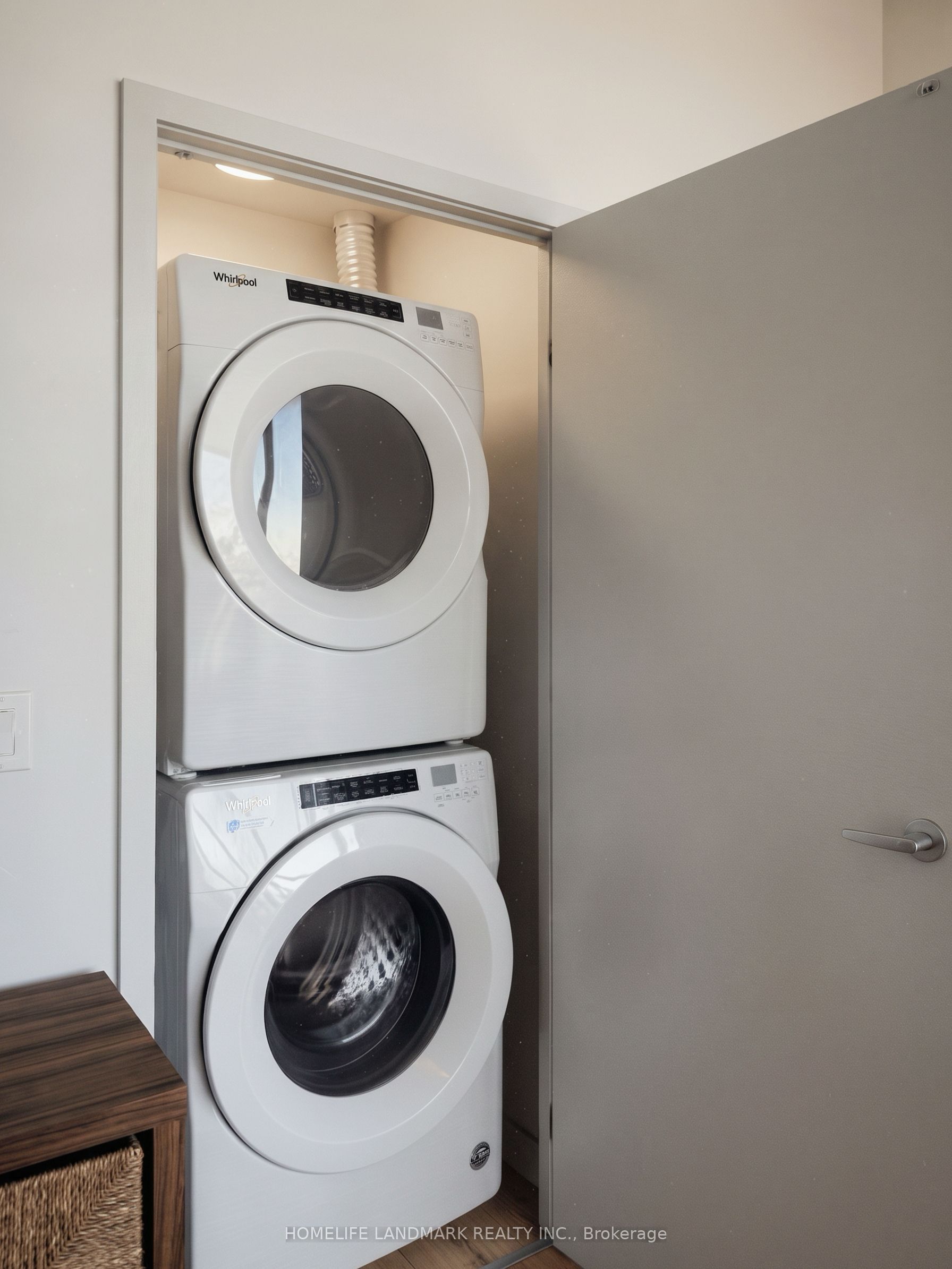117 Mcmahon Drive Ph09 Property Photo 13