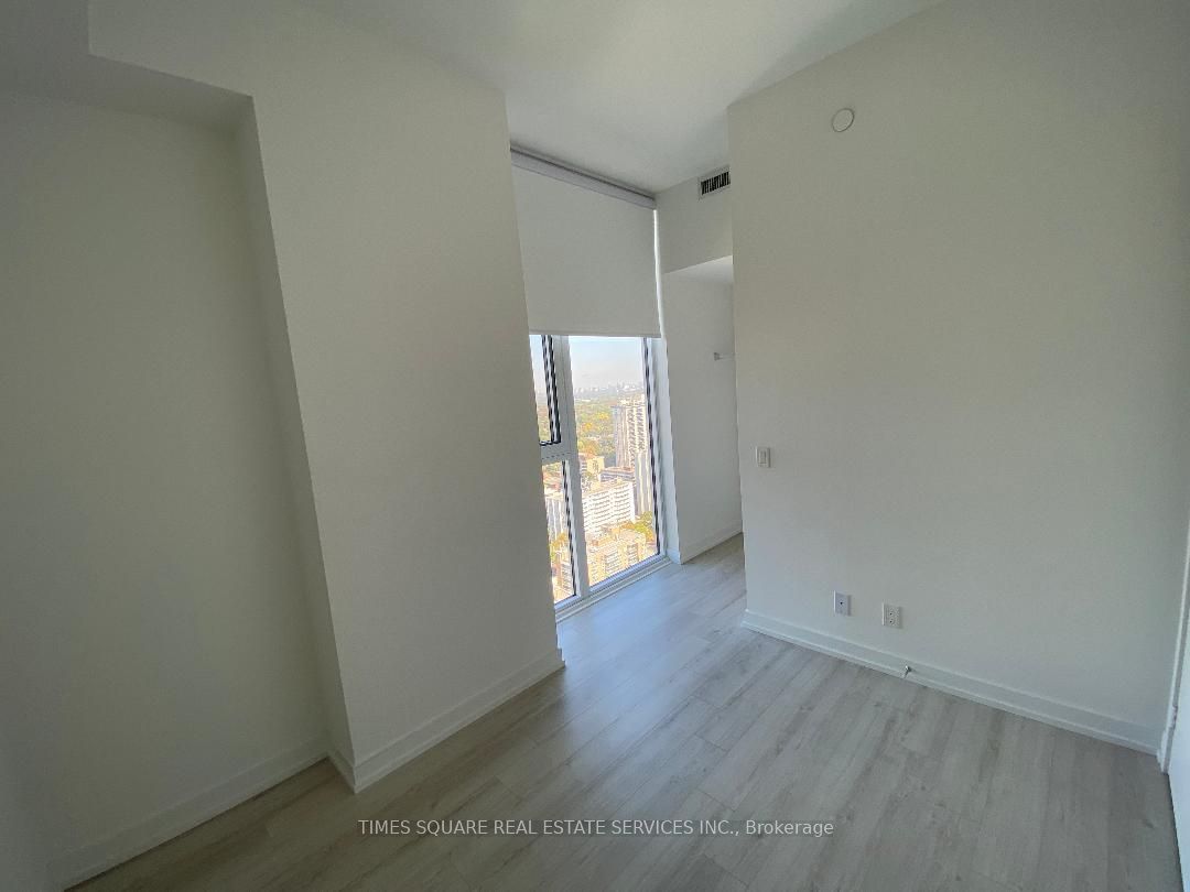 33 Helendale Avenue 2603 Property Photo 14