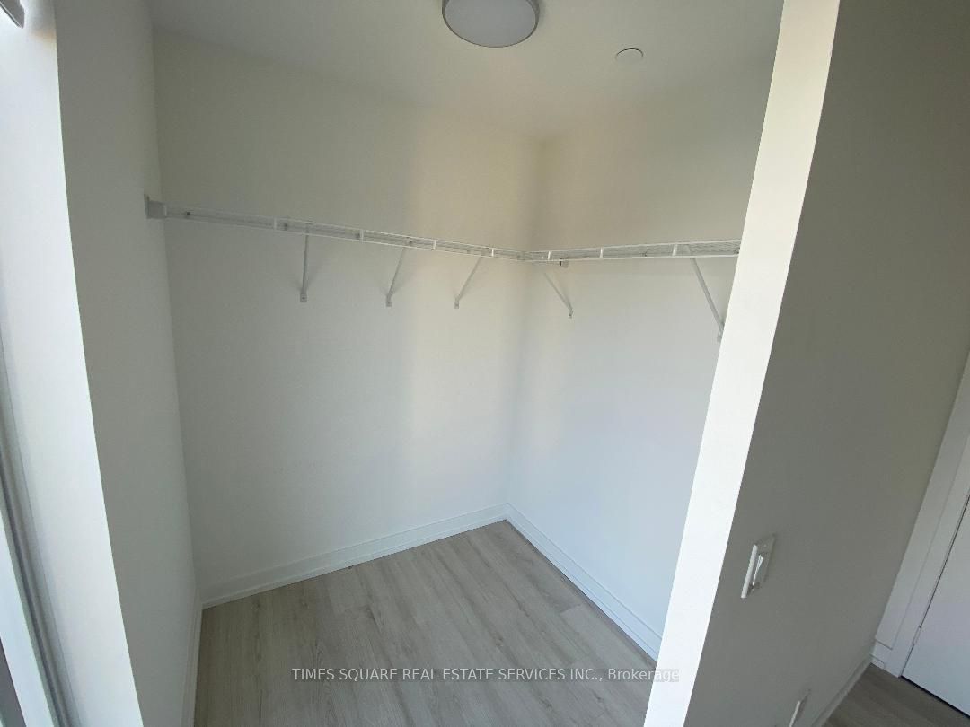 33 Helendale Avenue 2603 Property Photo 16