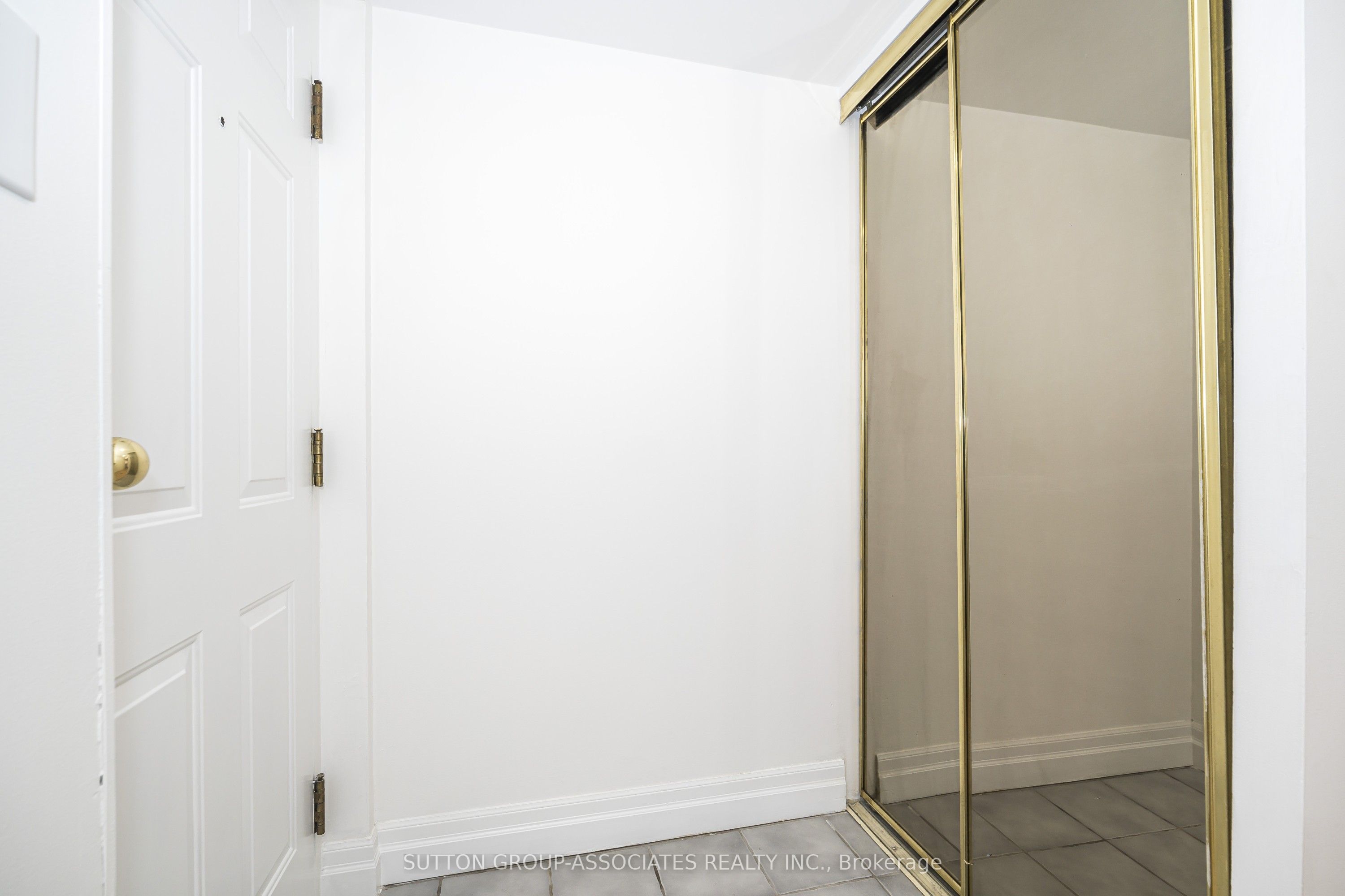 65 Scadding Avenue 501 Property Photo 5