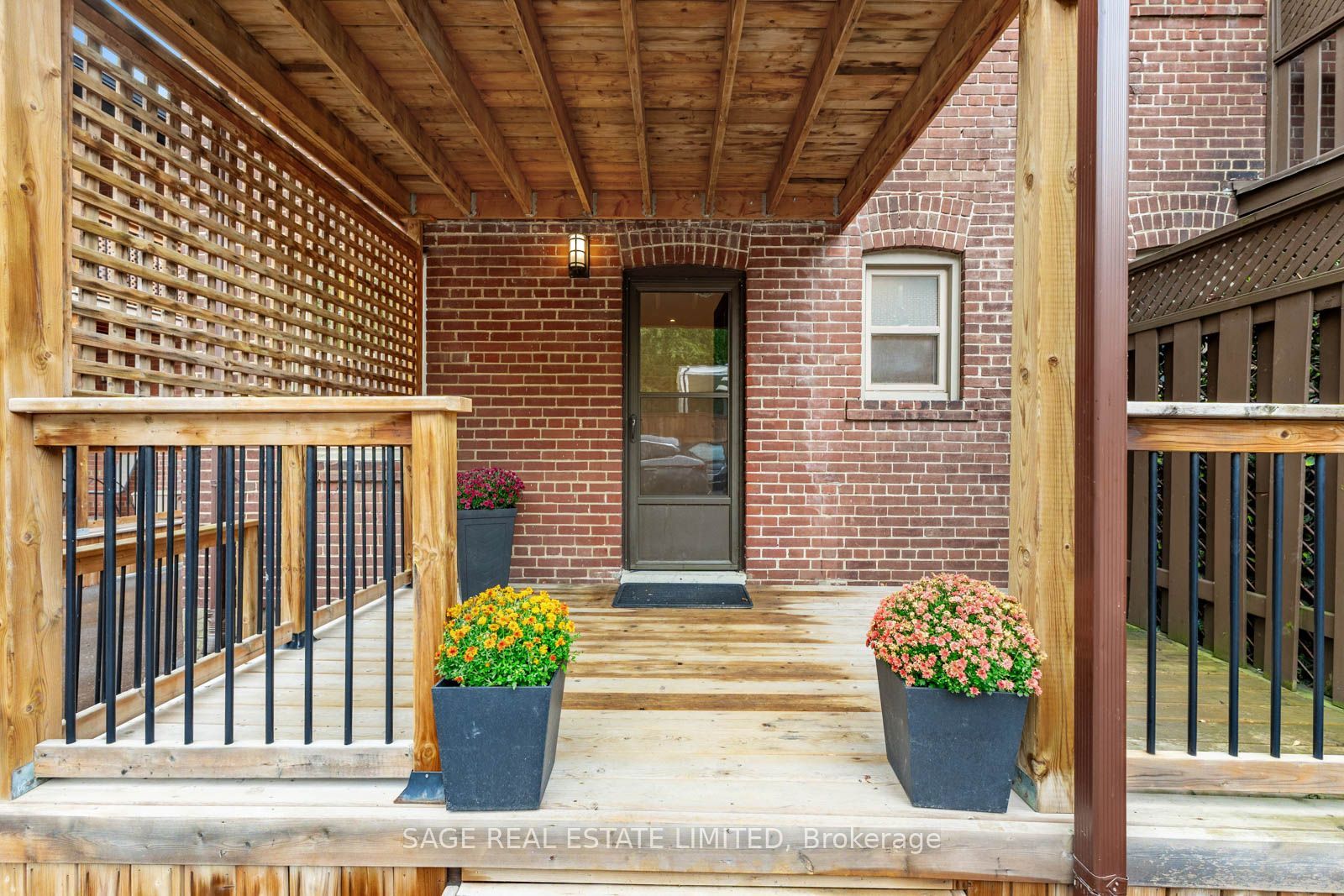 1208 Avenue Road A Property Photo 31