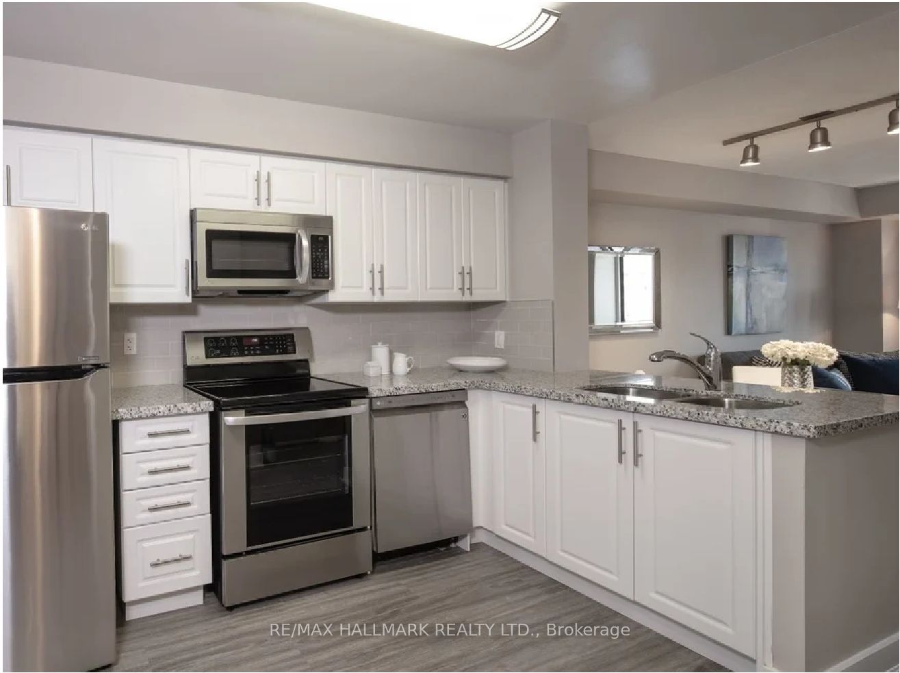 167 Church Street 216 Property Photo 4