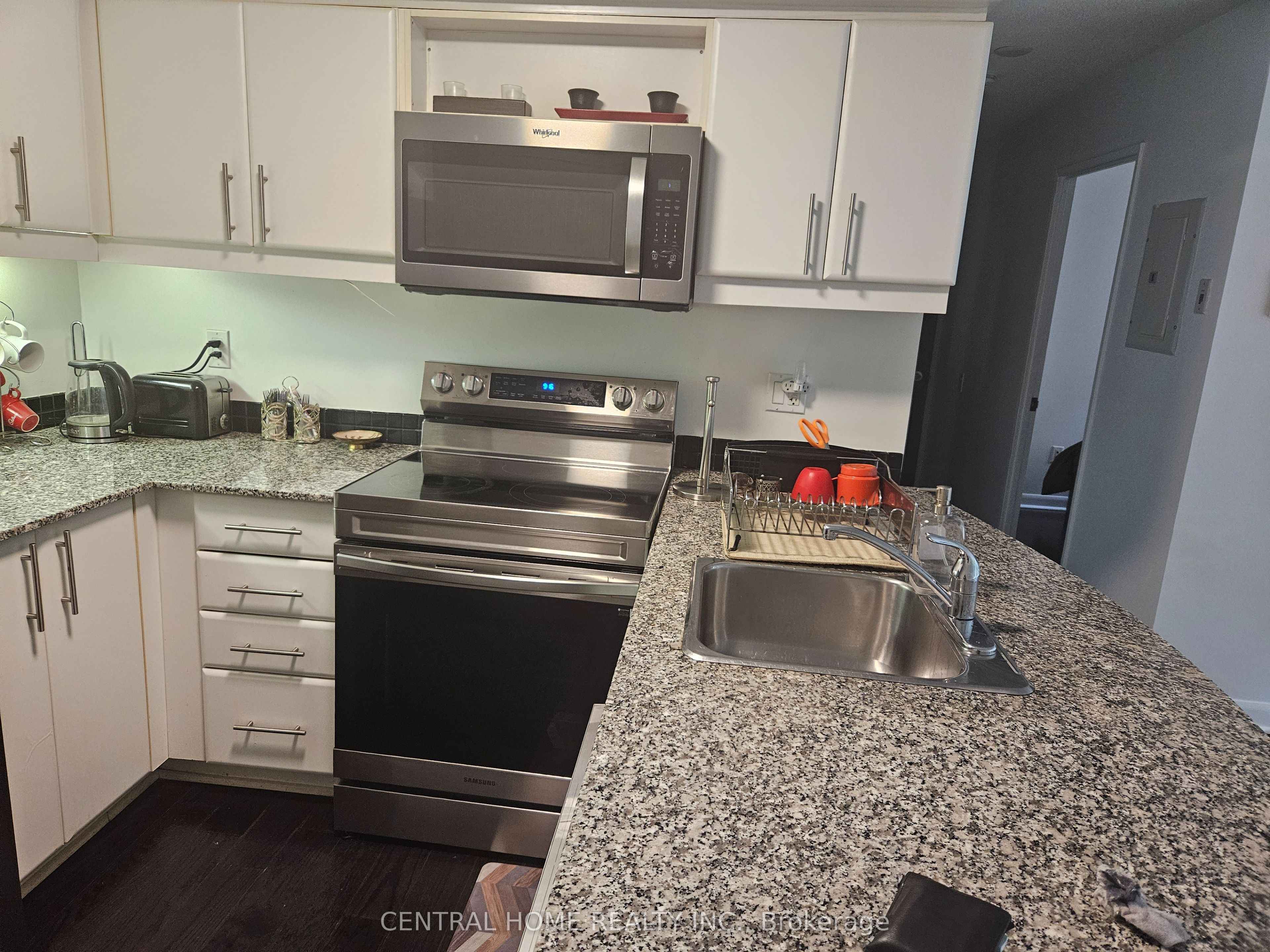 C13874344 Property Photo 8