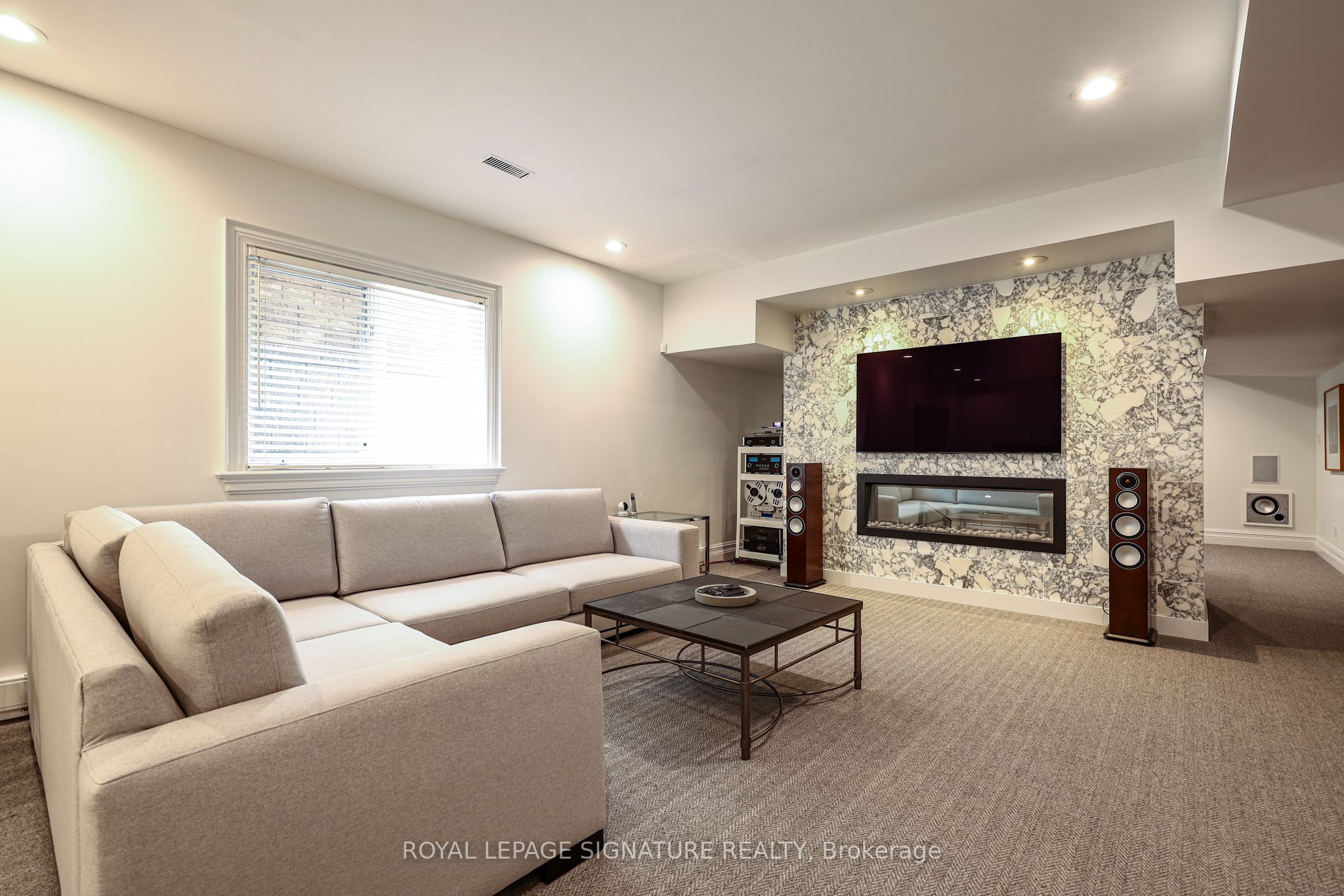 6 Vernham Avenue Property Photo 38