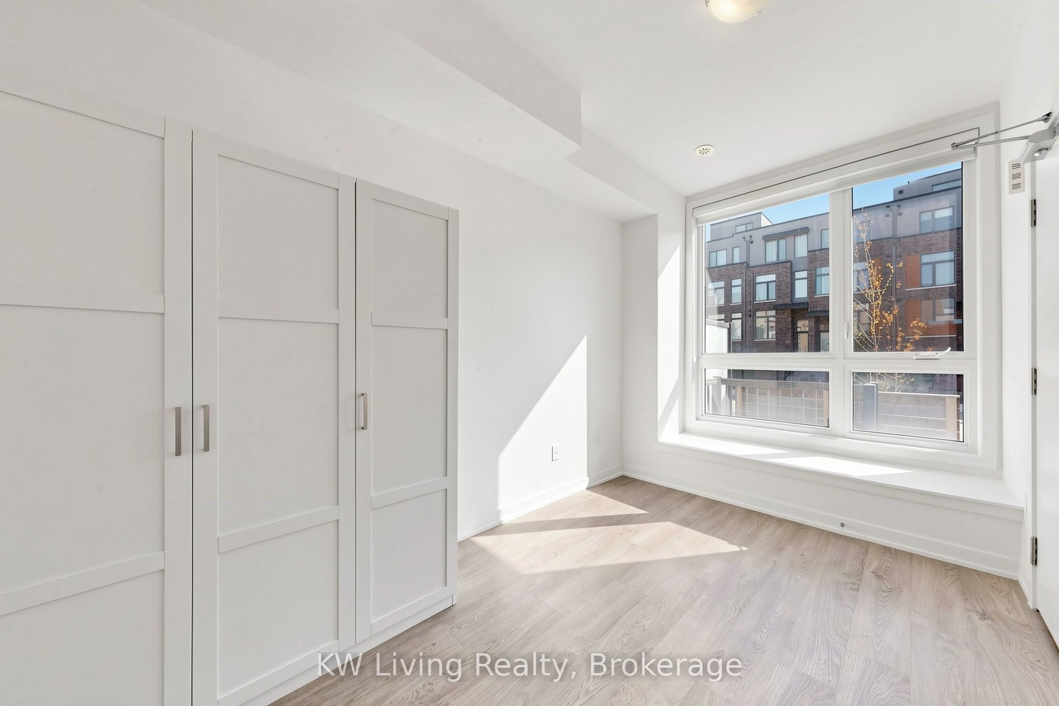 106 Green Gardens Boulevard Upper Property Photo 3