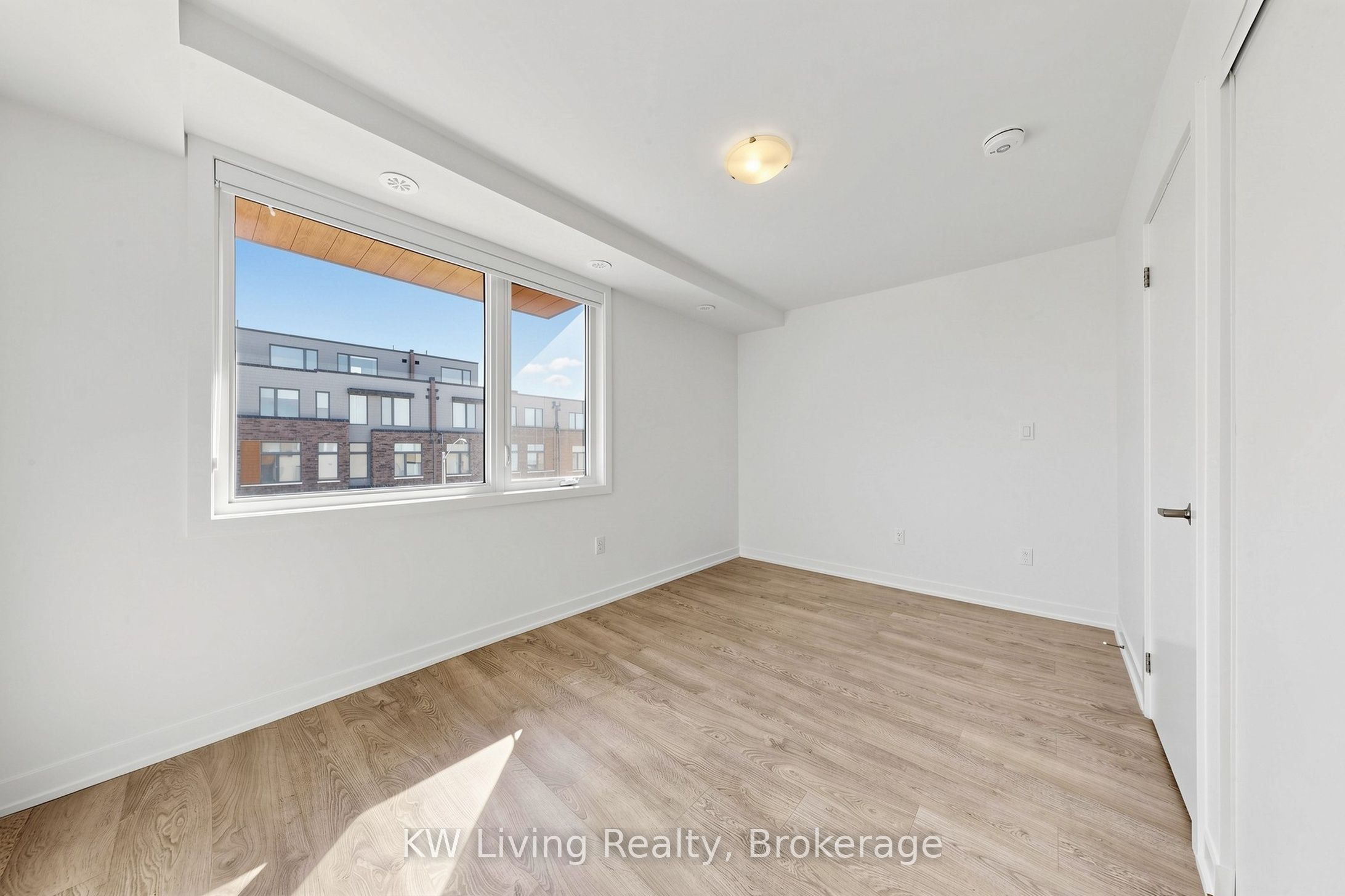 106 Green Gardens Boulevard Upper Property Photo 6