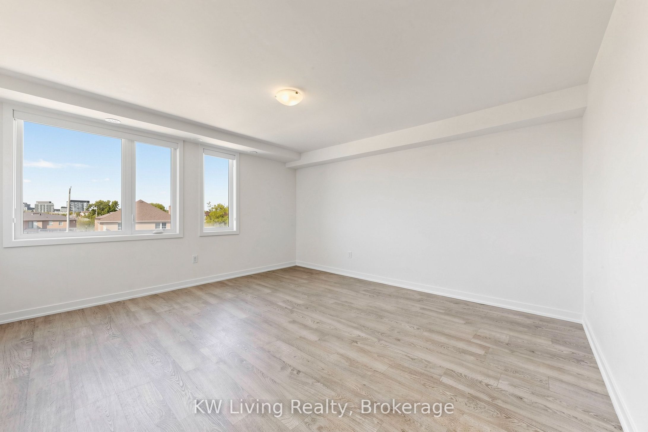 106 Green Gardens Boulevard Upper Property Photo 8