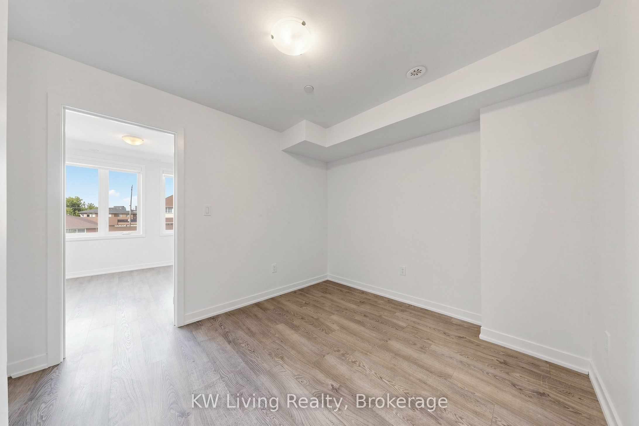 106 Green Gardens Boulevard Upper Property Photo 11
