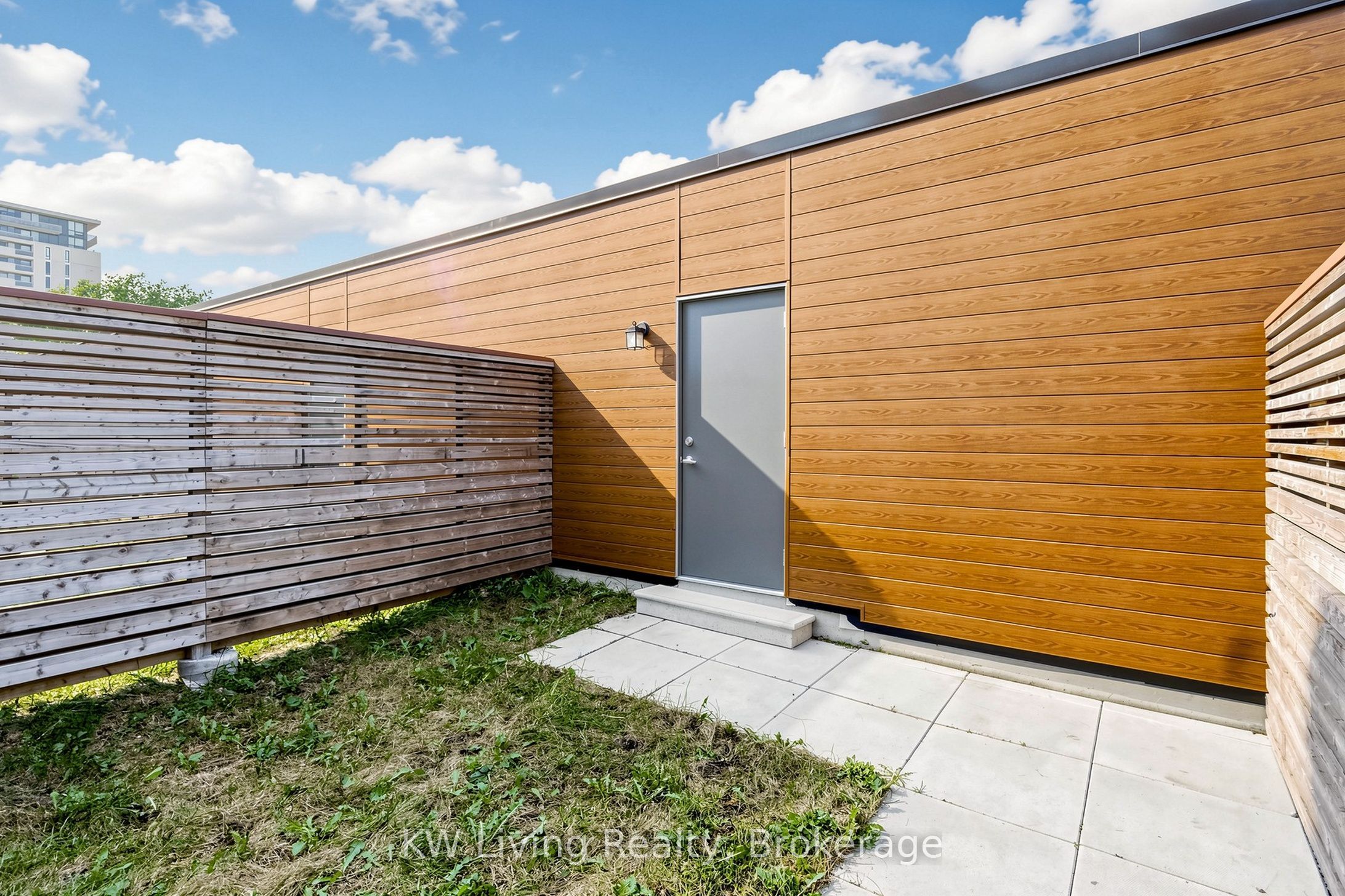 106 Green Gardens Boulevard Upper Property Photo 15