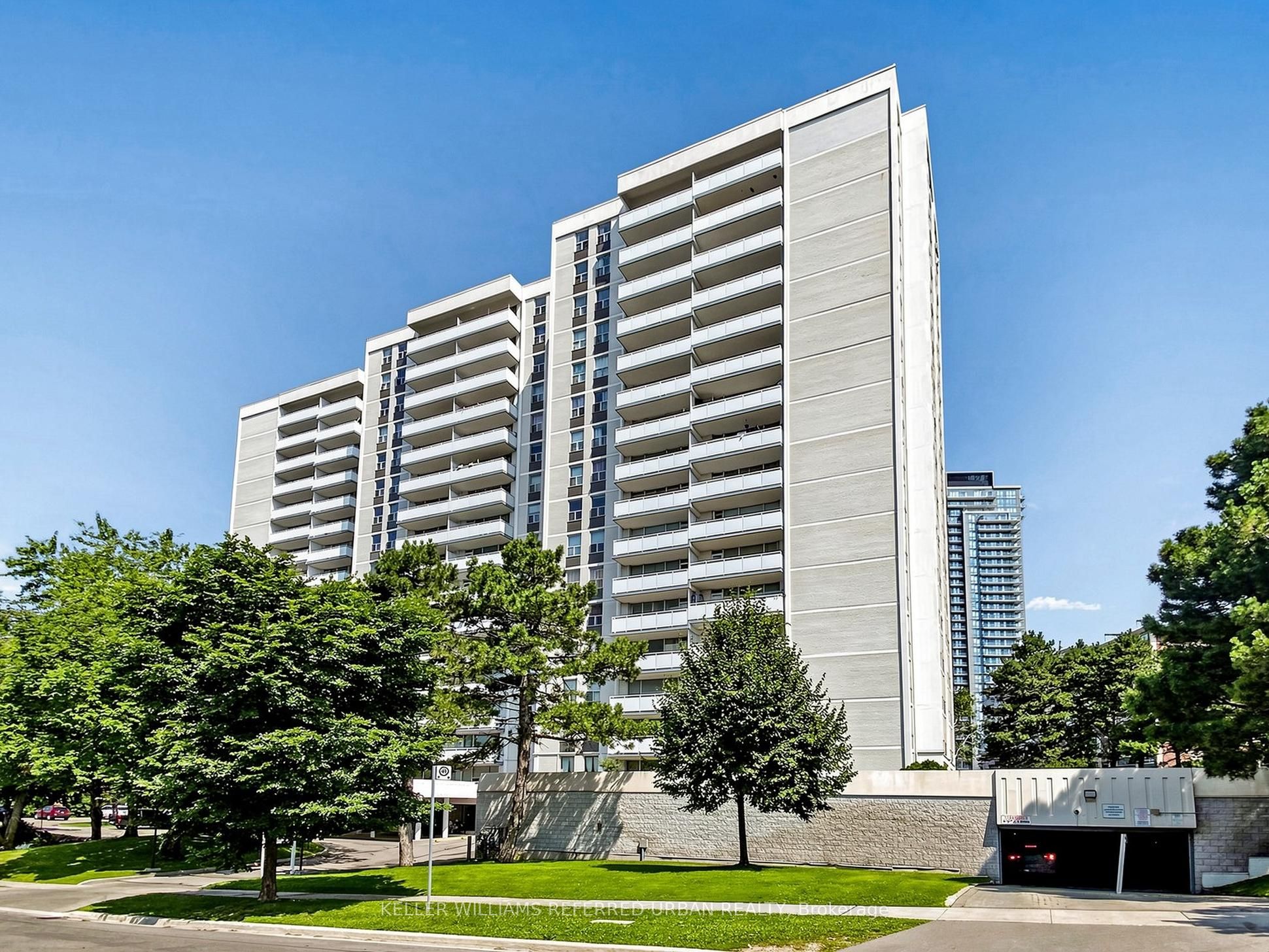 10 Parkway Forest Drive 1111
