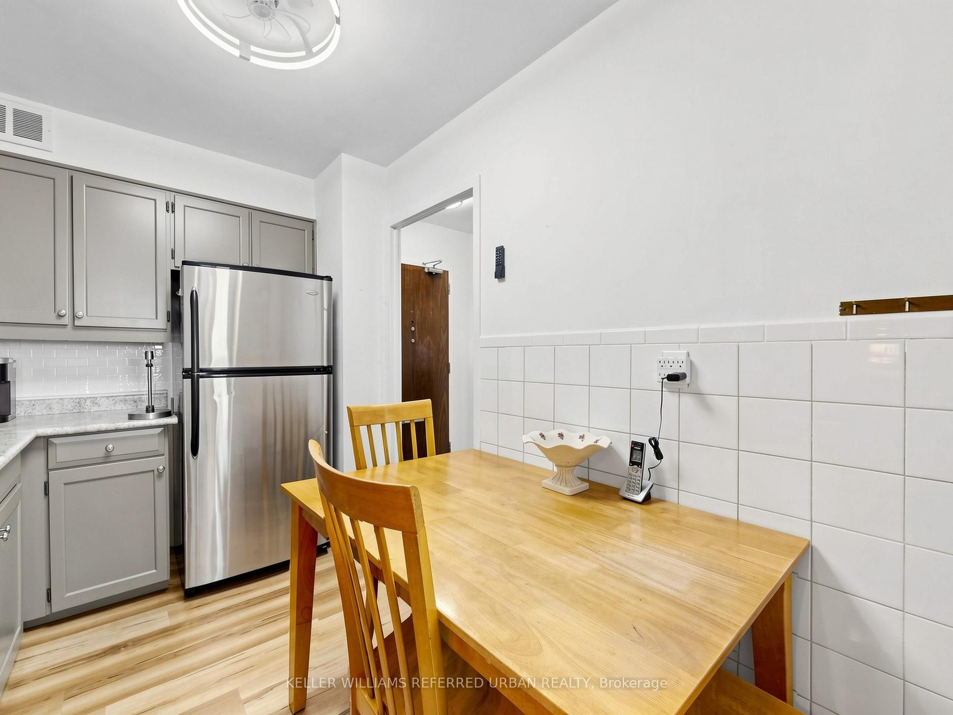 10 Parkway Forest Drive 1111 Property Photo 12