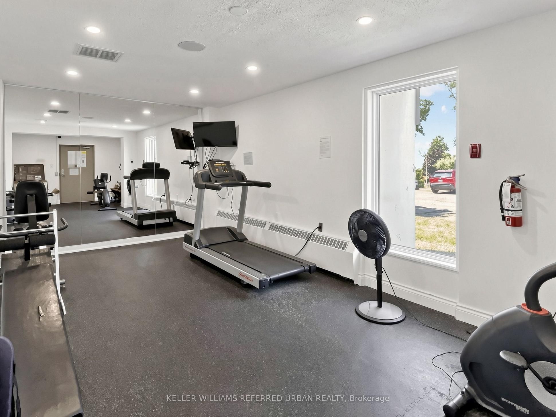 10 Parkway Forest Drive 1111 Property Photo 22
