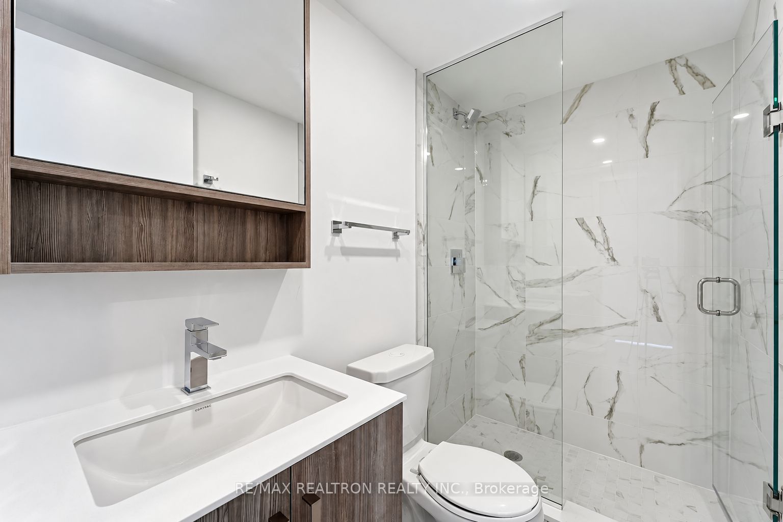 88 Queen Street E 4711 Property Photo 13