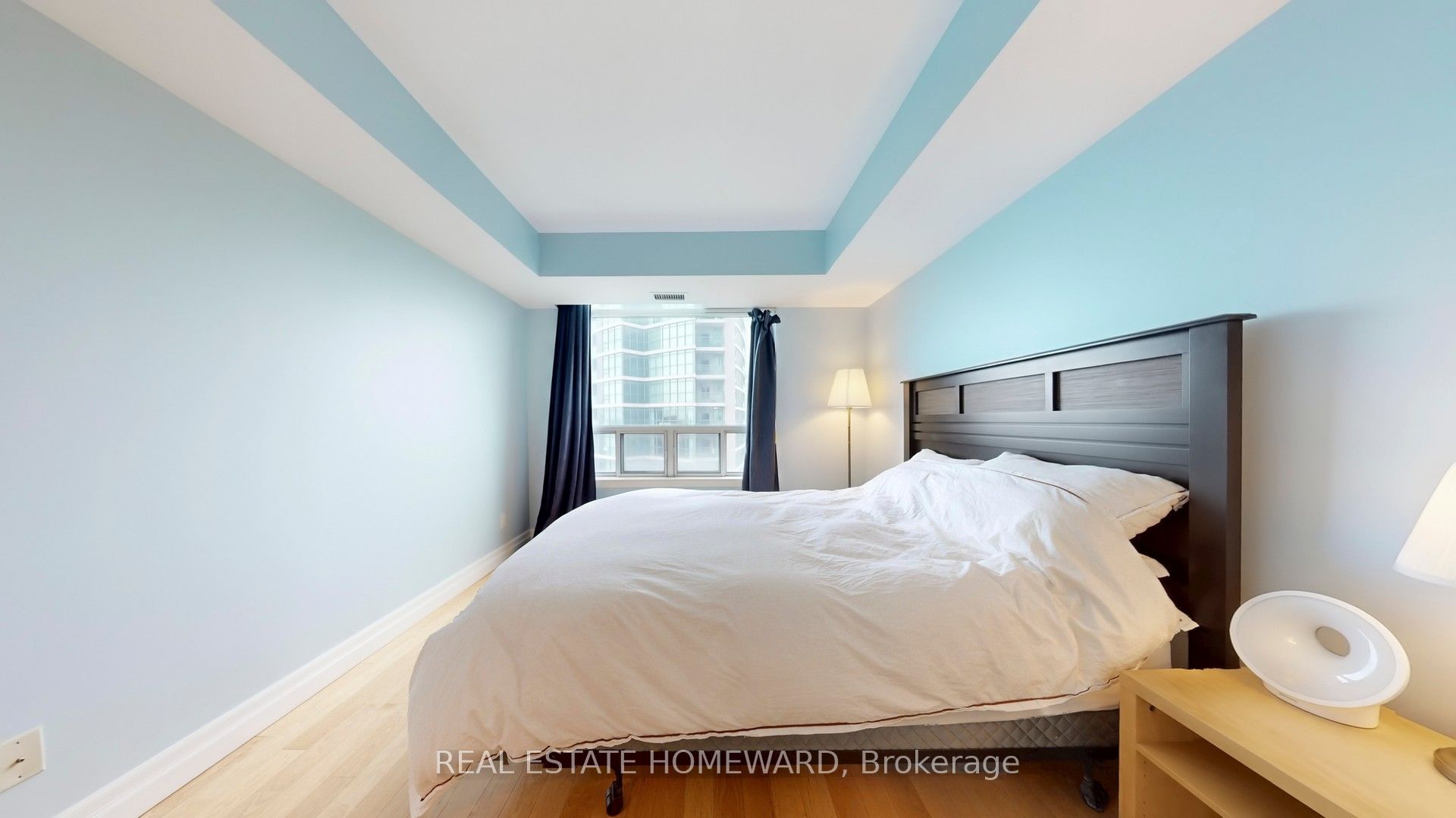 30 Harrison Garden Boulevard 1207 Property Photo 16
