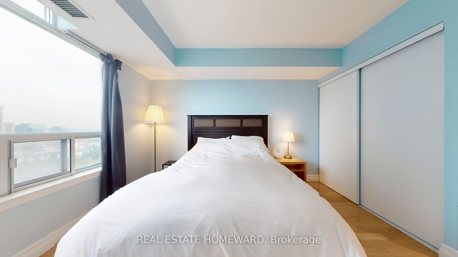 30 Harrison Garden Boulevard 1207 Property Photo 17