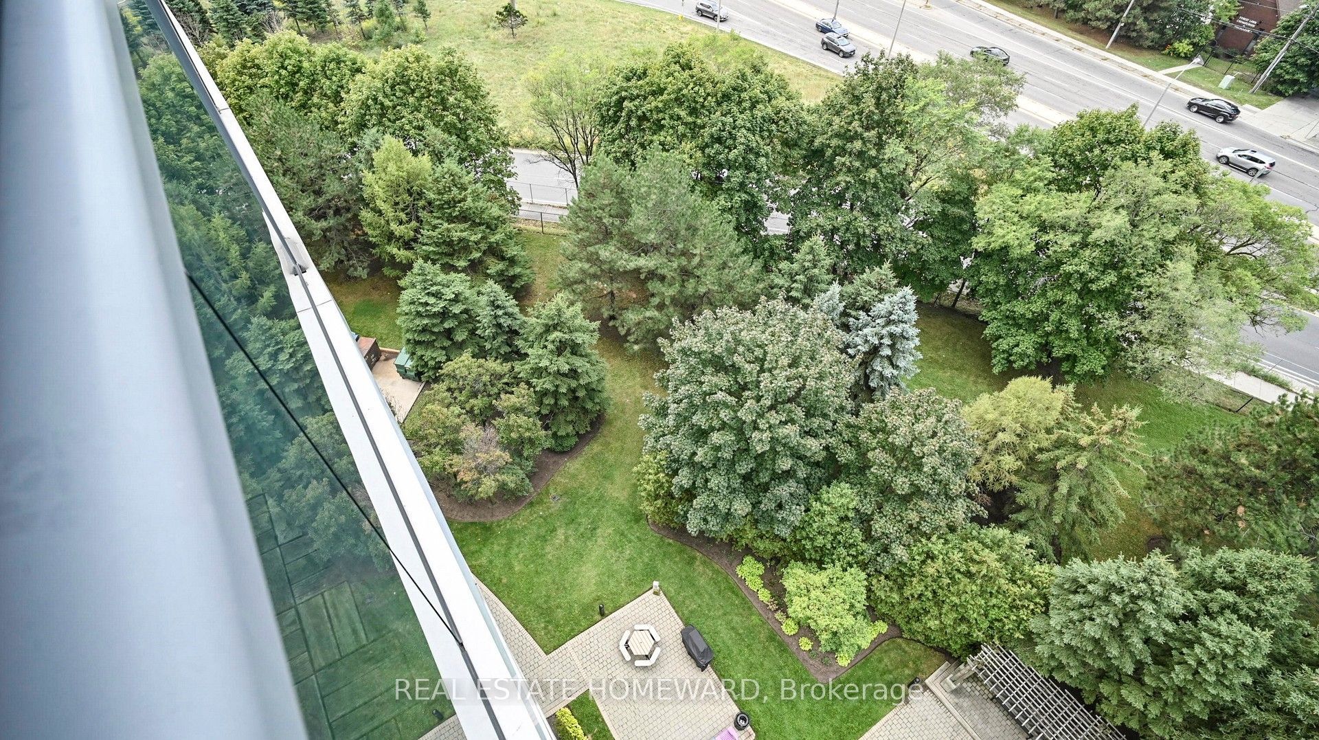 30 Harrison Garden Boulevard 1207 Property Photo 36