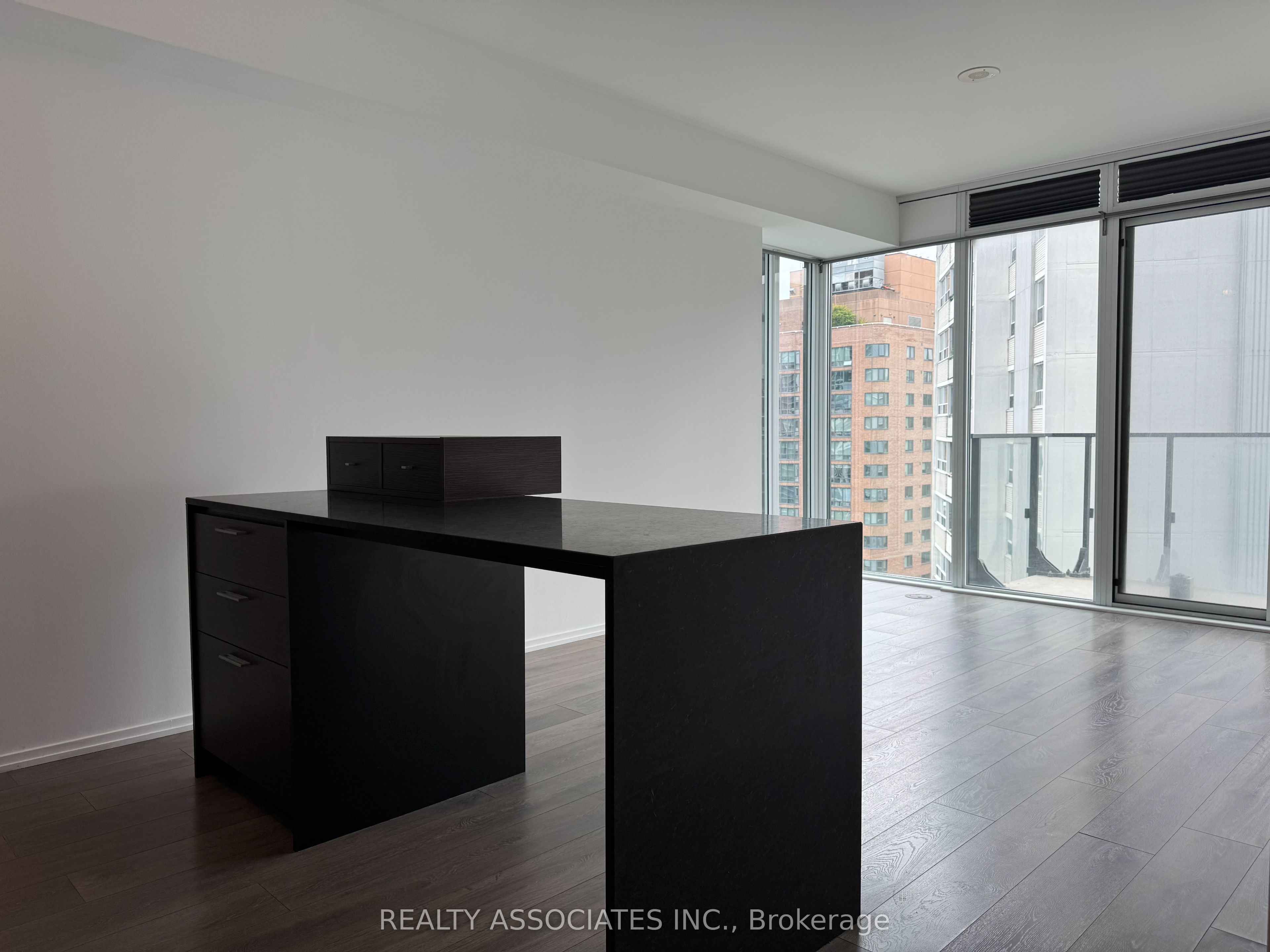 75 St Nicholas Street 1605 Property Photo 4
