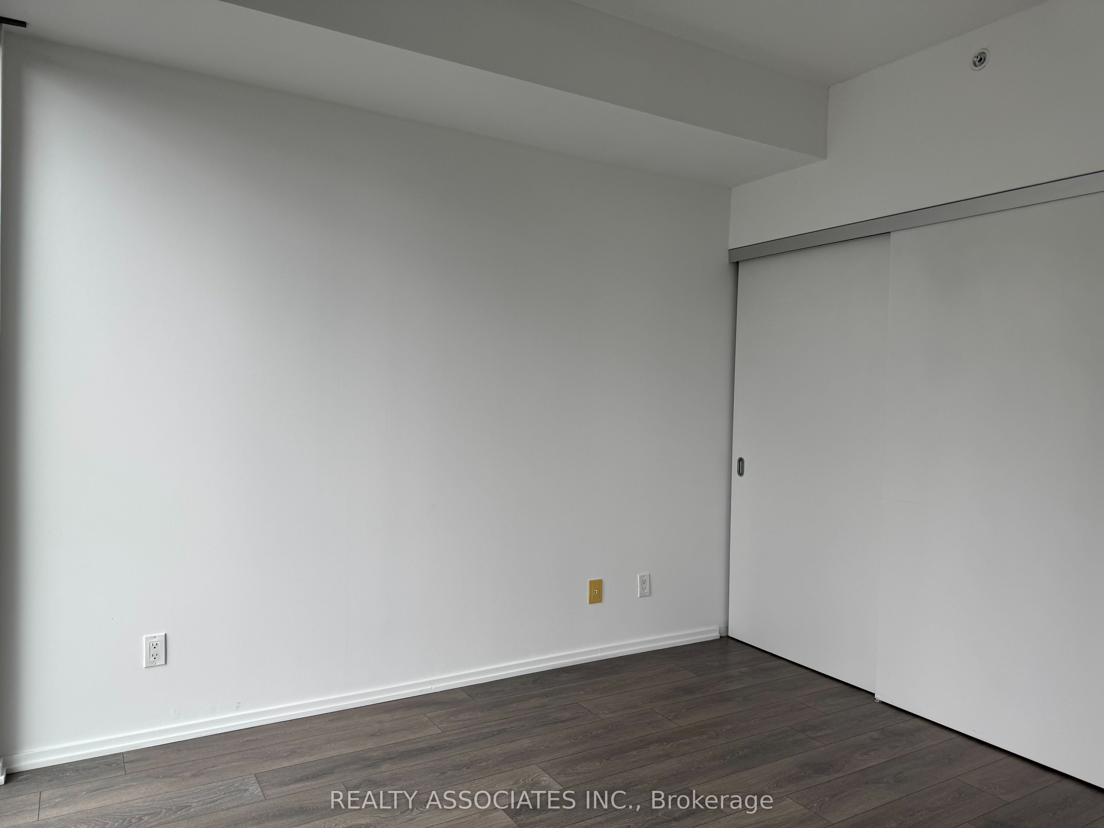 75 St Nicholas Street 1605 Property Photo 9