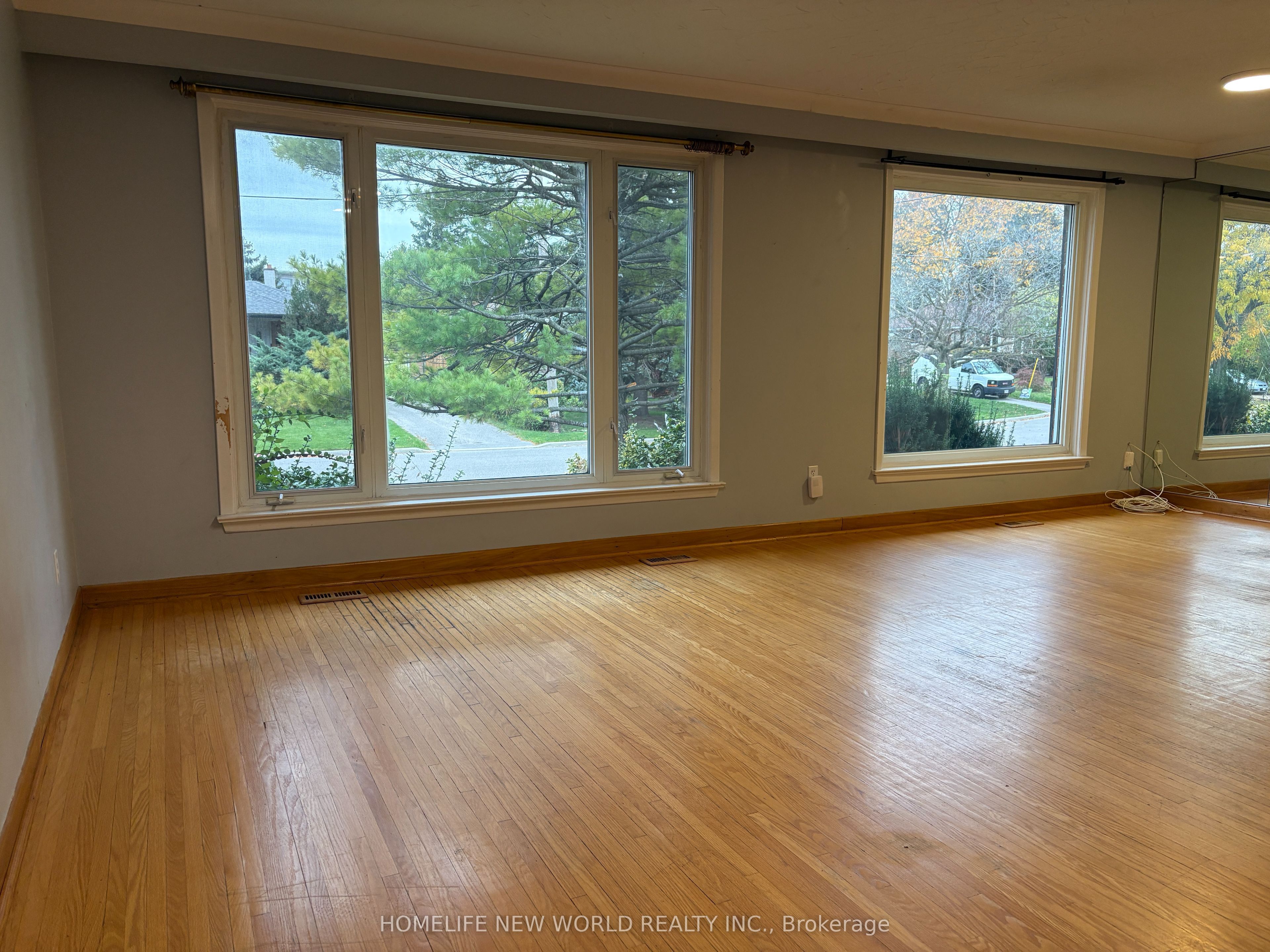 18 Coral Cove Crescent Property Photo 3