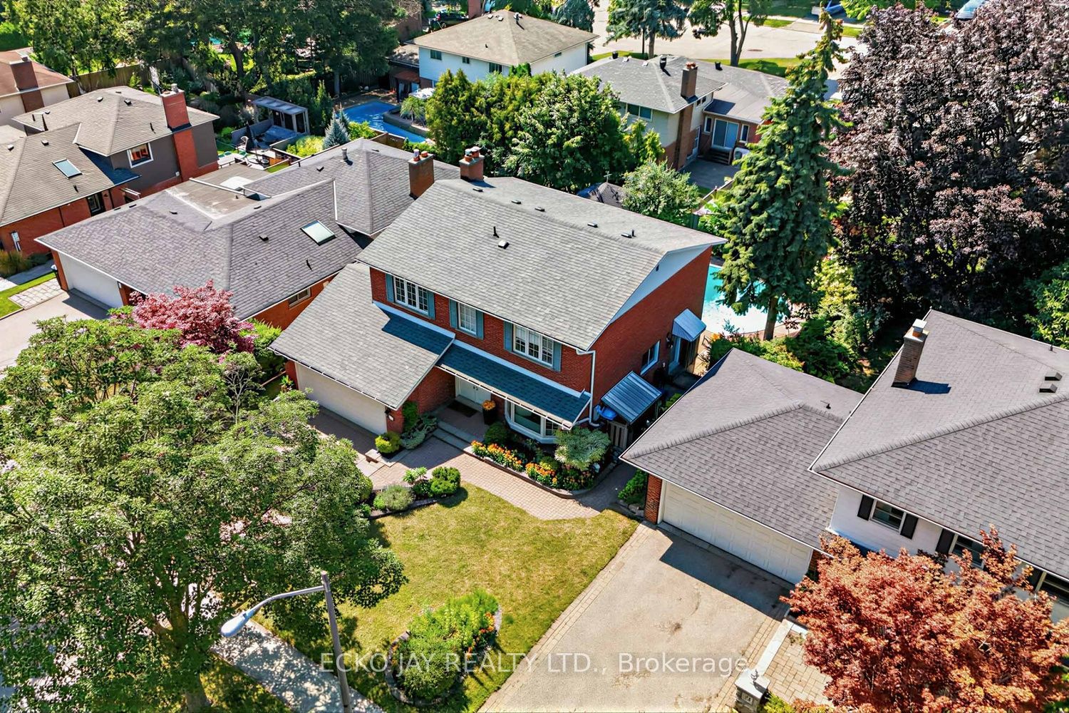 22 Meadowglade Crescent Property Photo 43