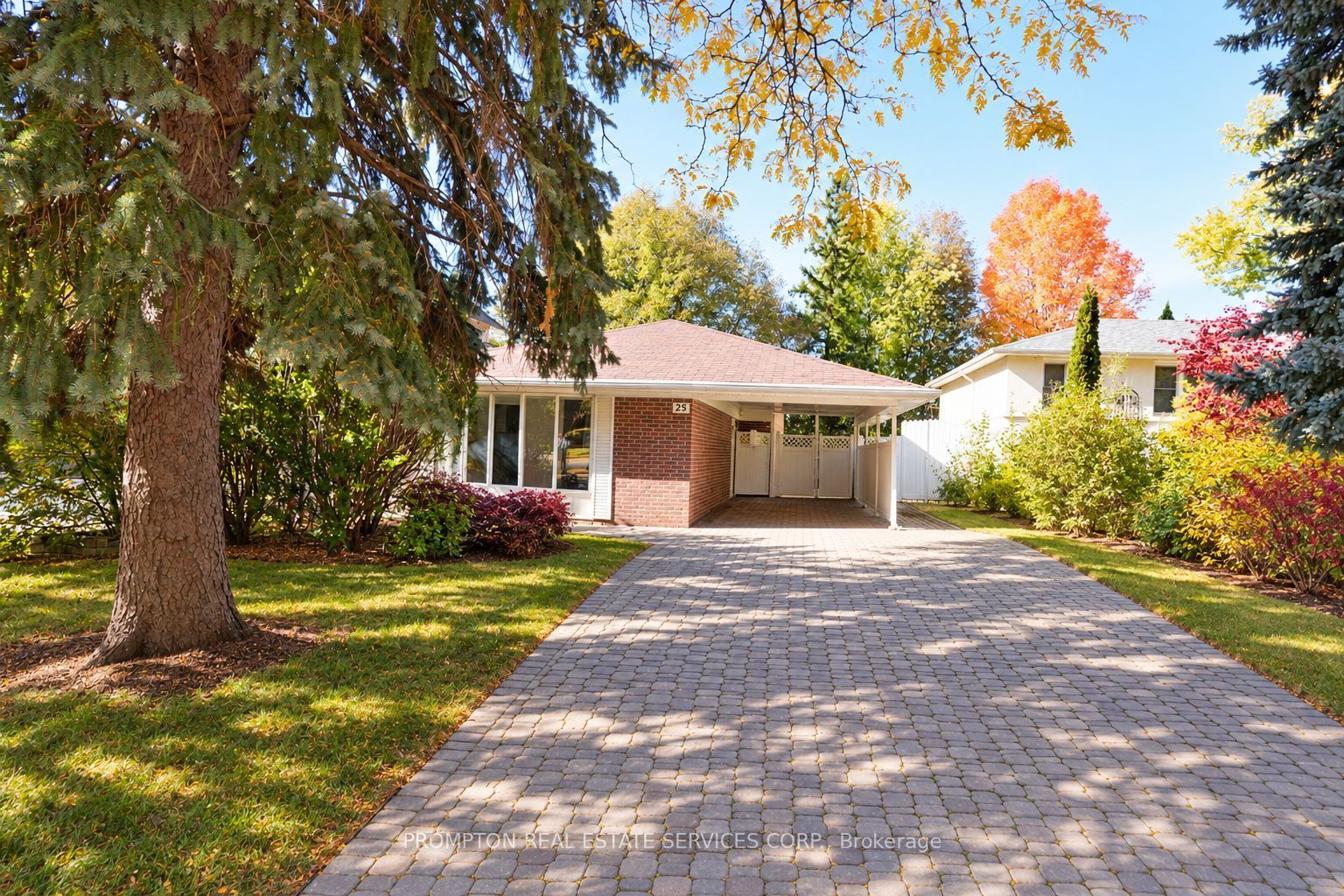 25 Lehar Crescent