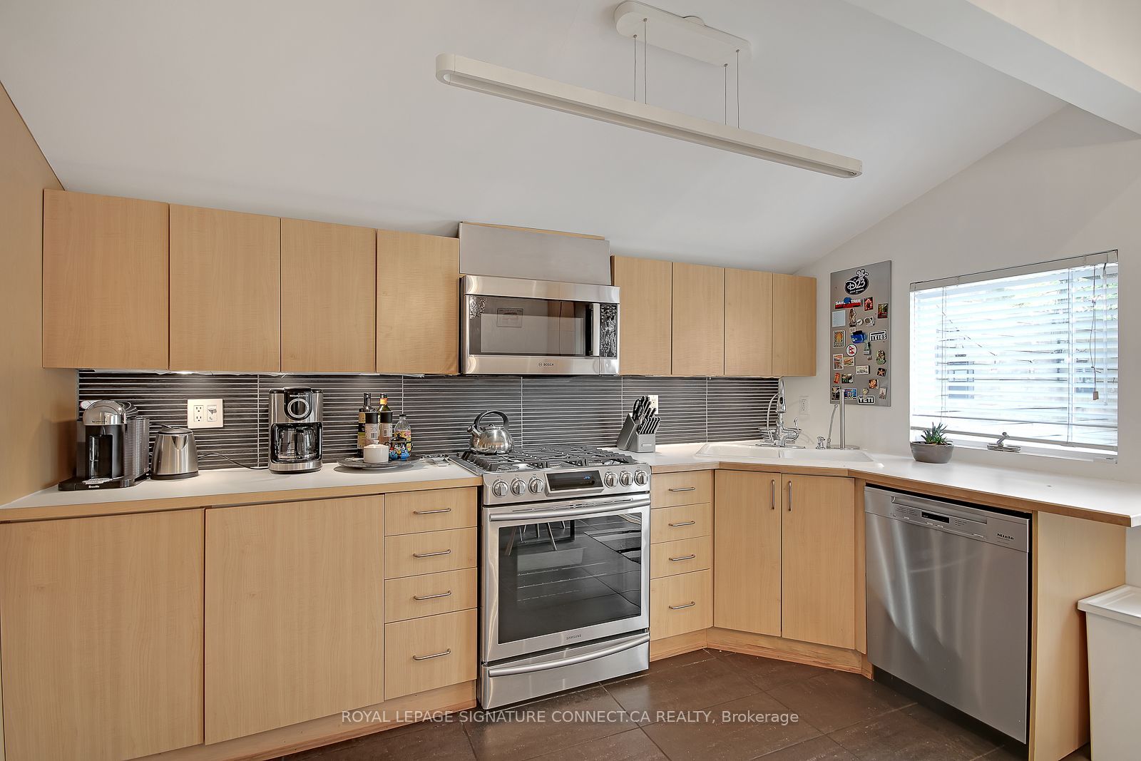 7 Ways Lane Property Photo 15