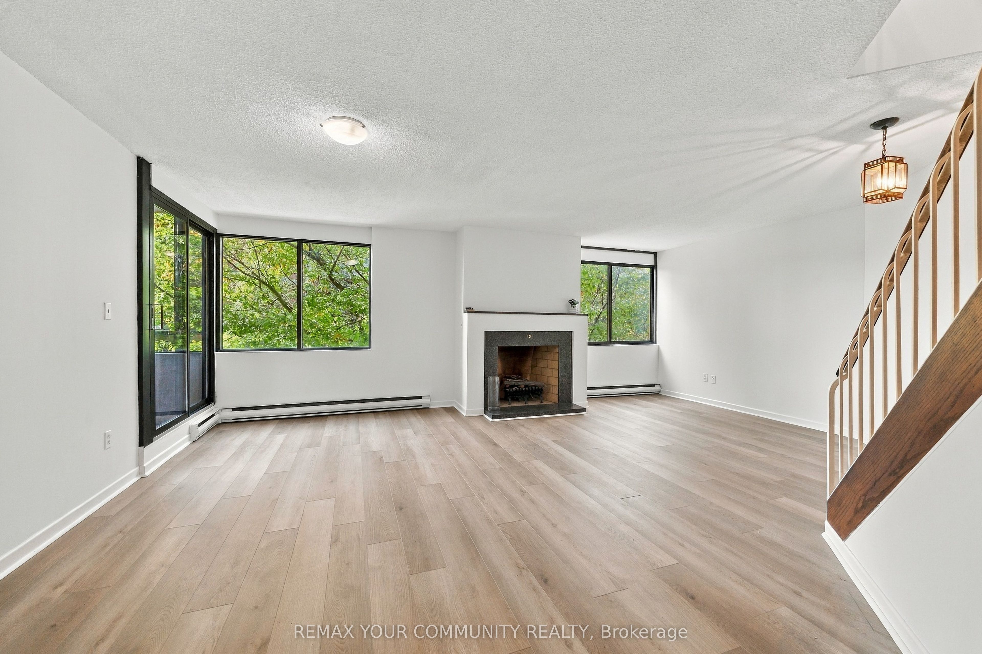 349 St Clair Avenue W 410 Property Photo 7